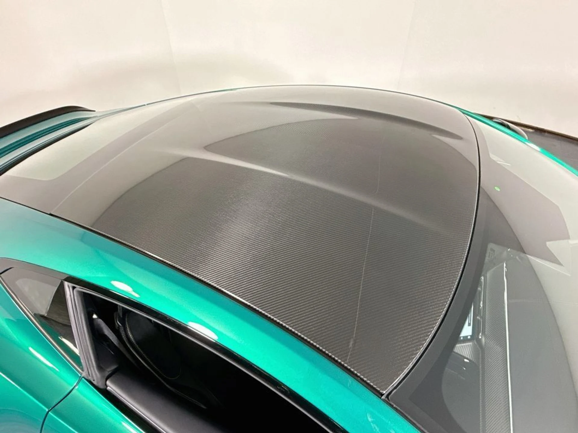mph022_812990907_new_2026_aston_martin_vantage_scoupe_11350_23067124_23_1024_4d365f5b80