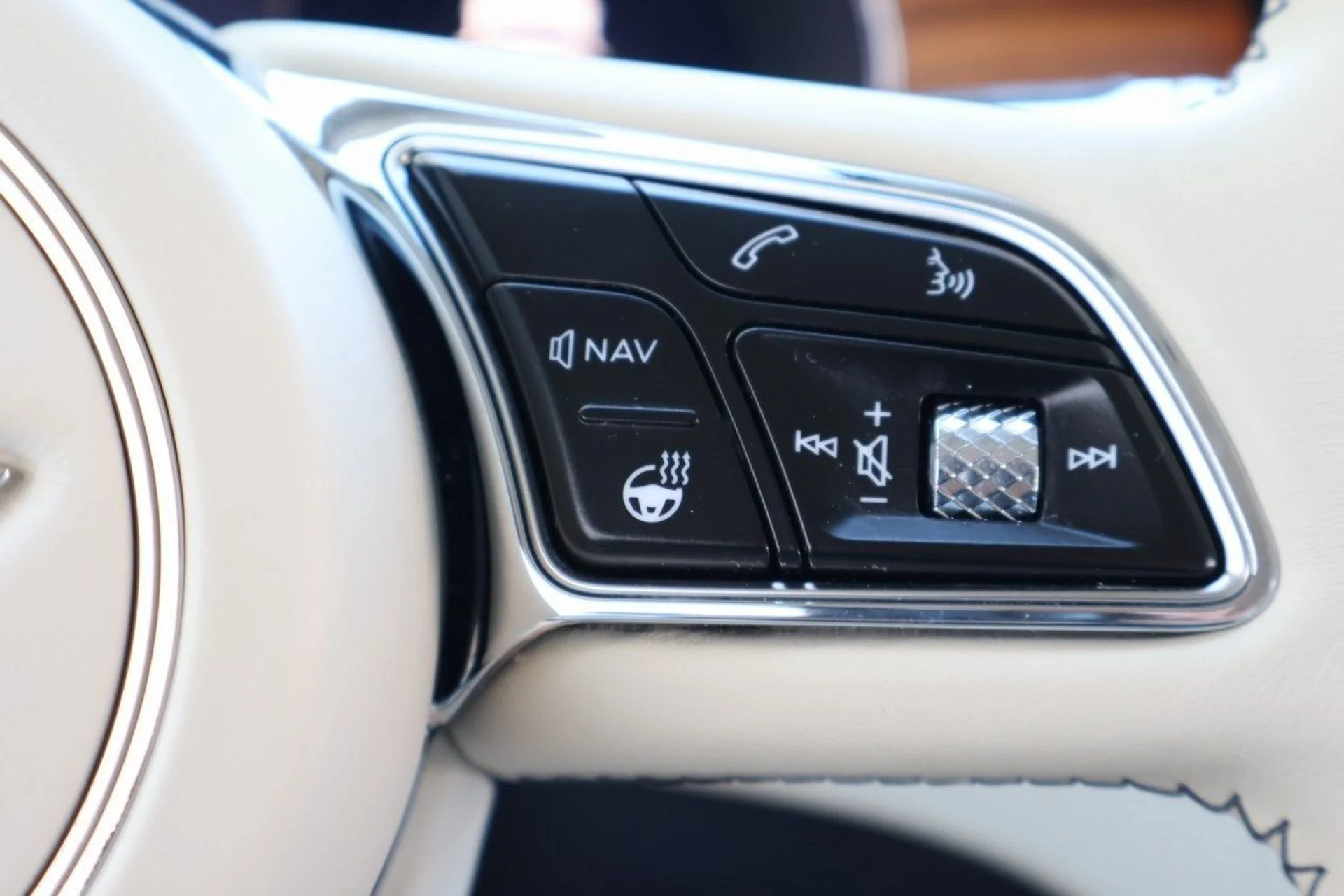 mph022_815486375_23_dcf8b0bfde