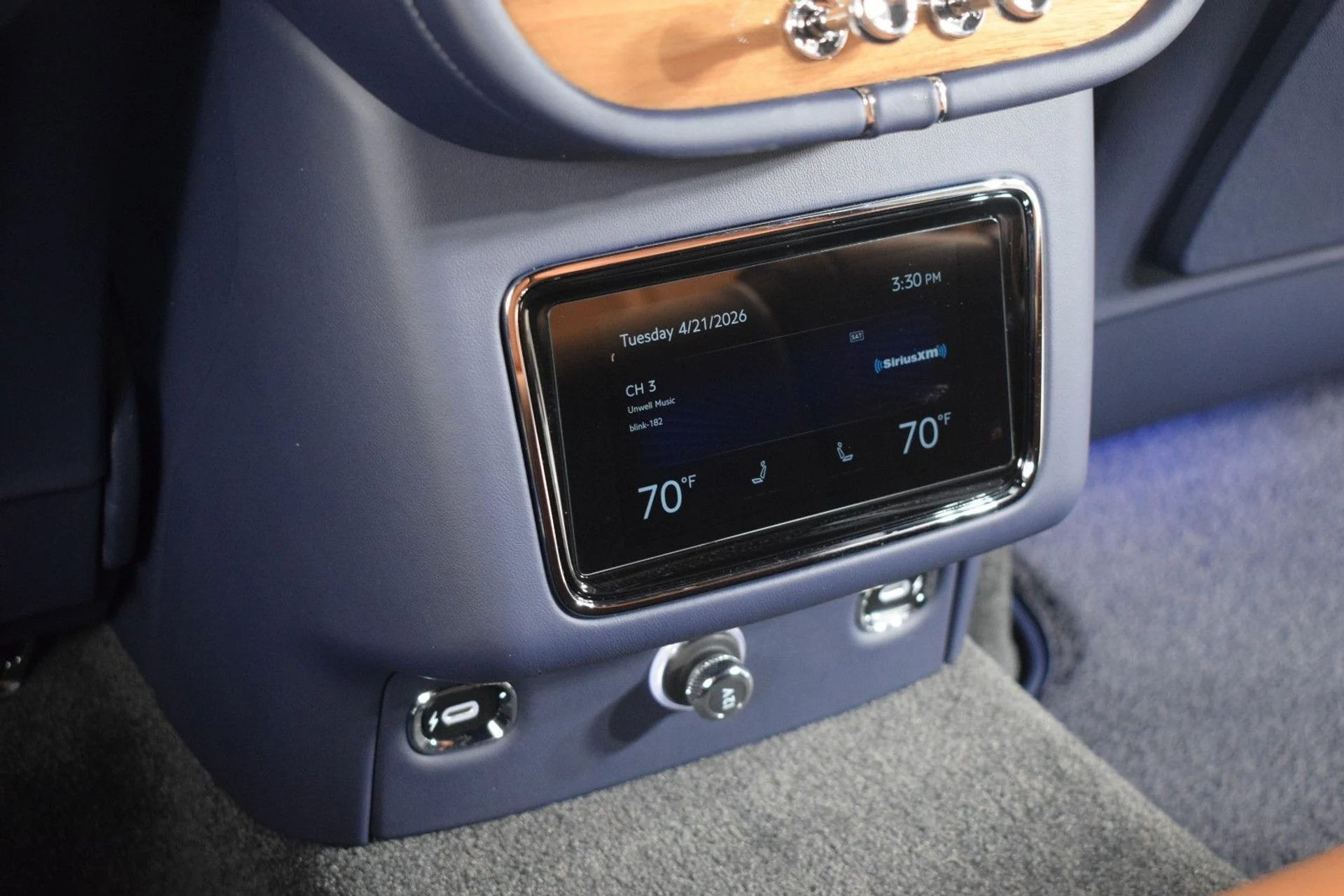 mph022_816729779_17147ee402e14e2550109422deb91d54x_0de73700aa