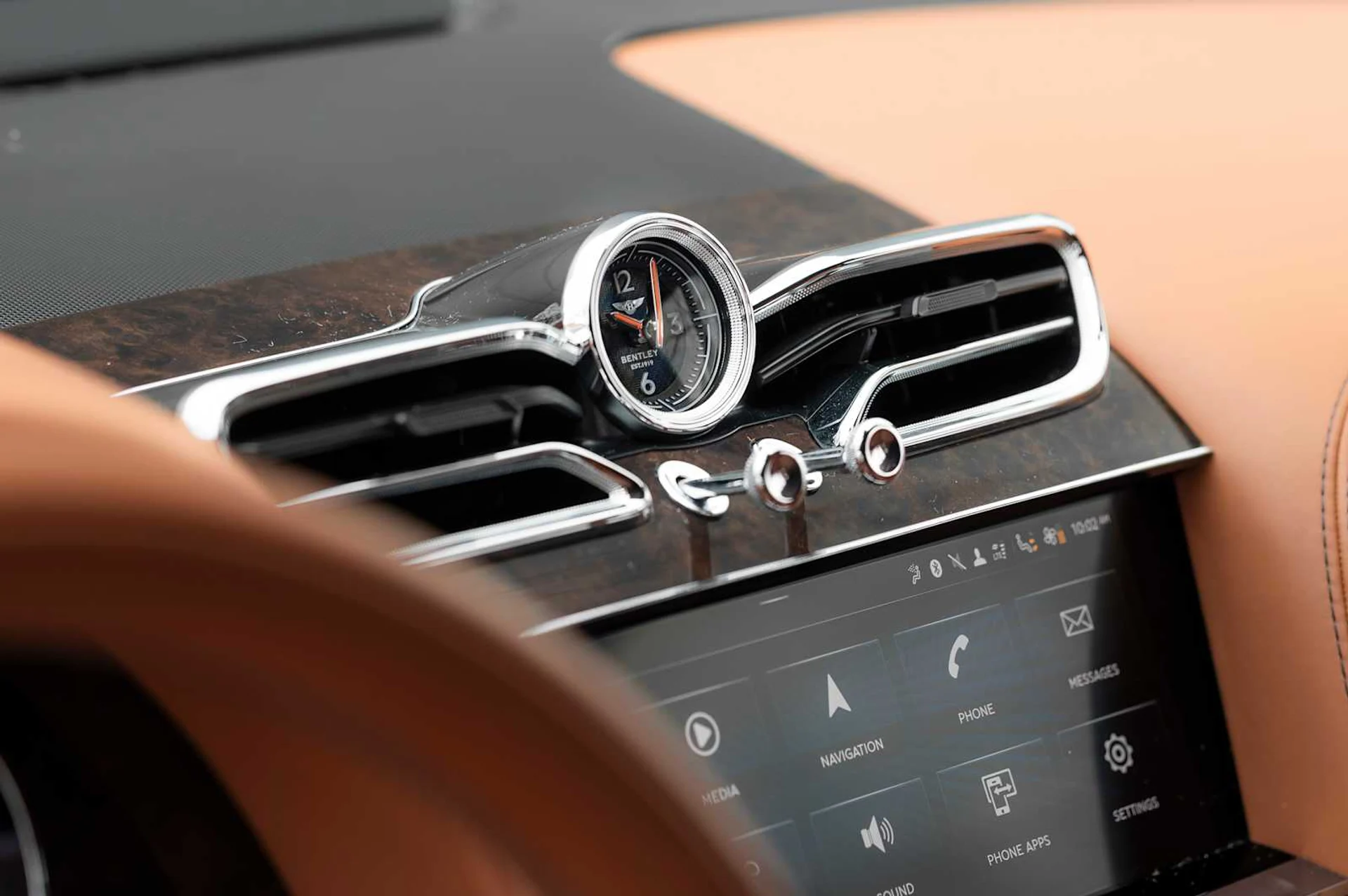 mph022_818118012_d041b02cb1a639b71a3e1279eceffb8cx_ff6a745c32