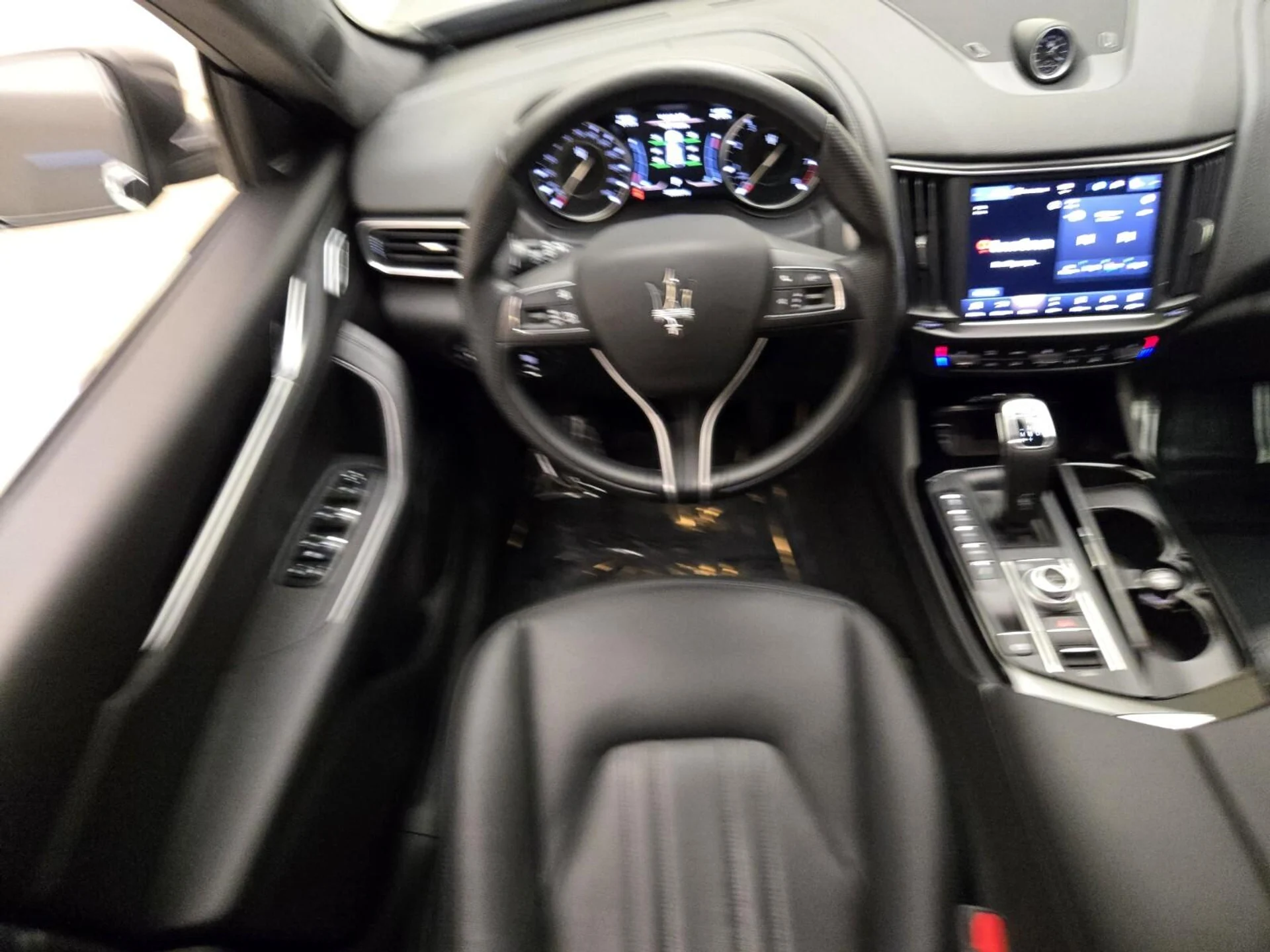 mph022_826029993_Used_2021_Maserati_Levante_S_1768891454_f2b2f366e9