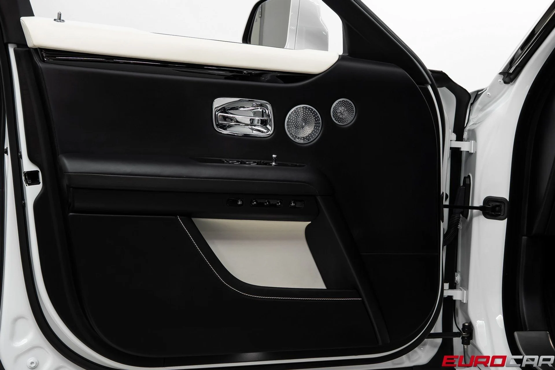 mph022_836537695_image_23_220f4beb66