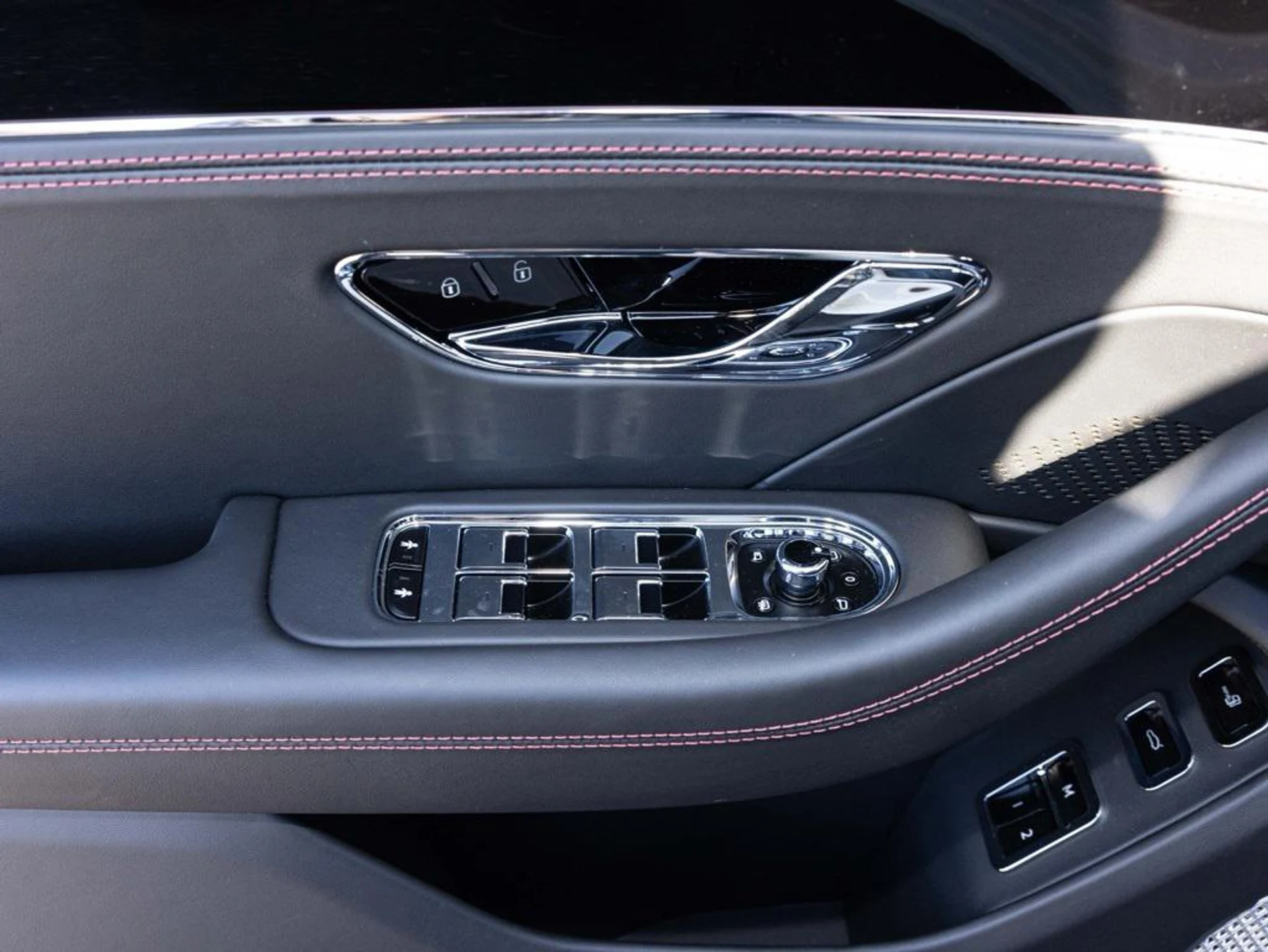 mph022_837363064_489450284_696fa25e247726b502ba270a_add120b8c1