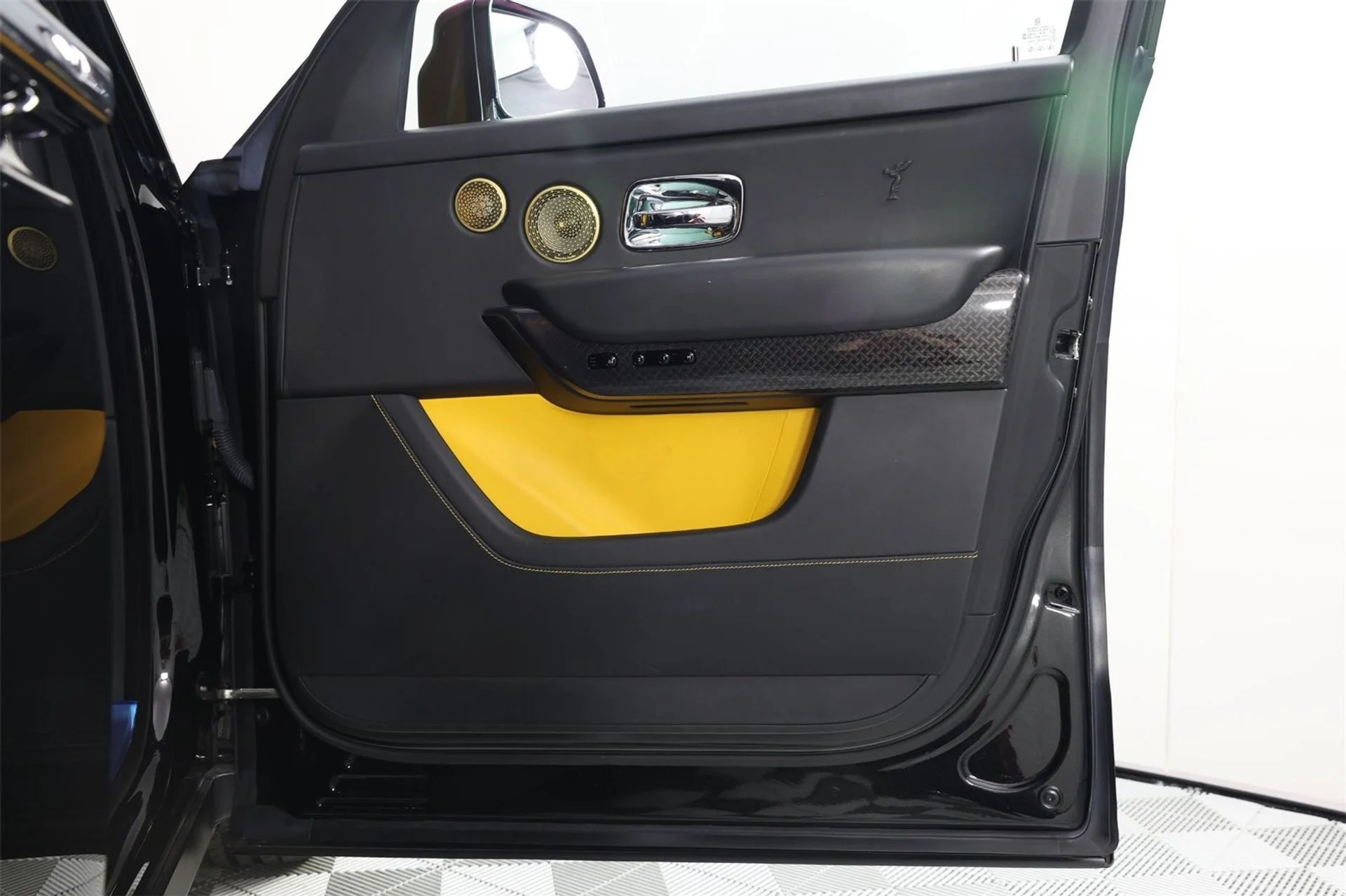 mph022_842654997_aeb968aa45ef01633d5d9ce94ef470ba_637b67186a