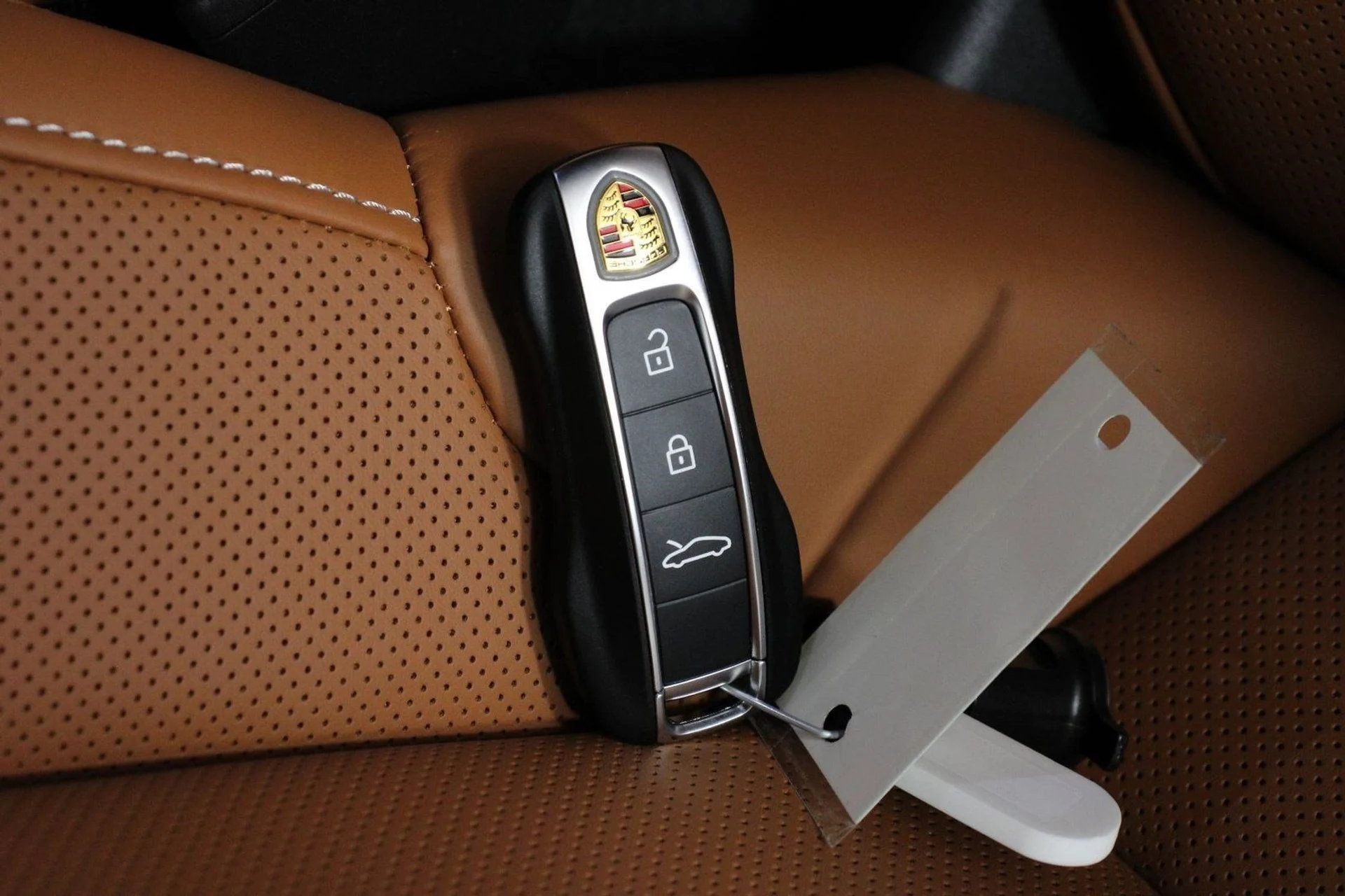 mph022_857512195_39ee28a8efbd86540d9b8c95e7e845d9_90d7635605