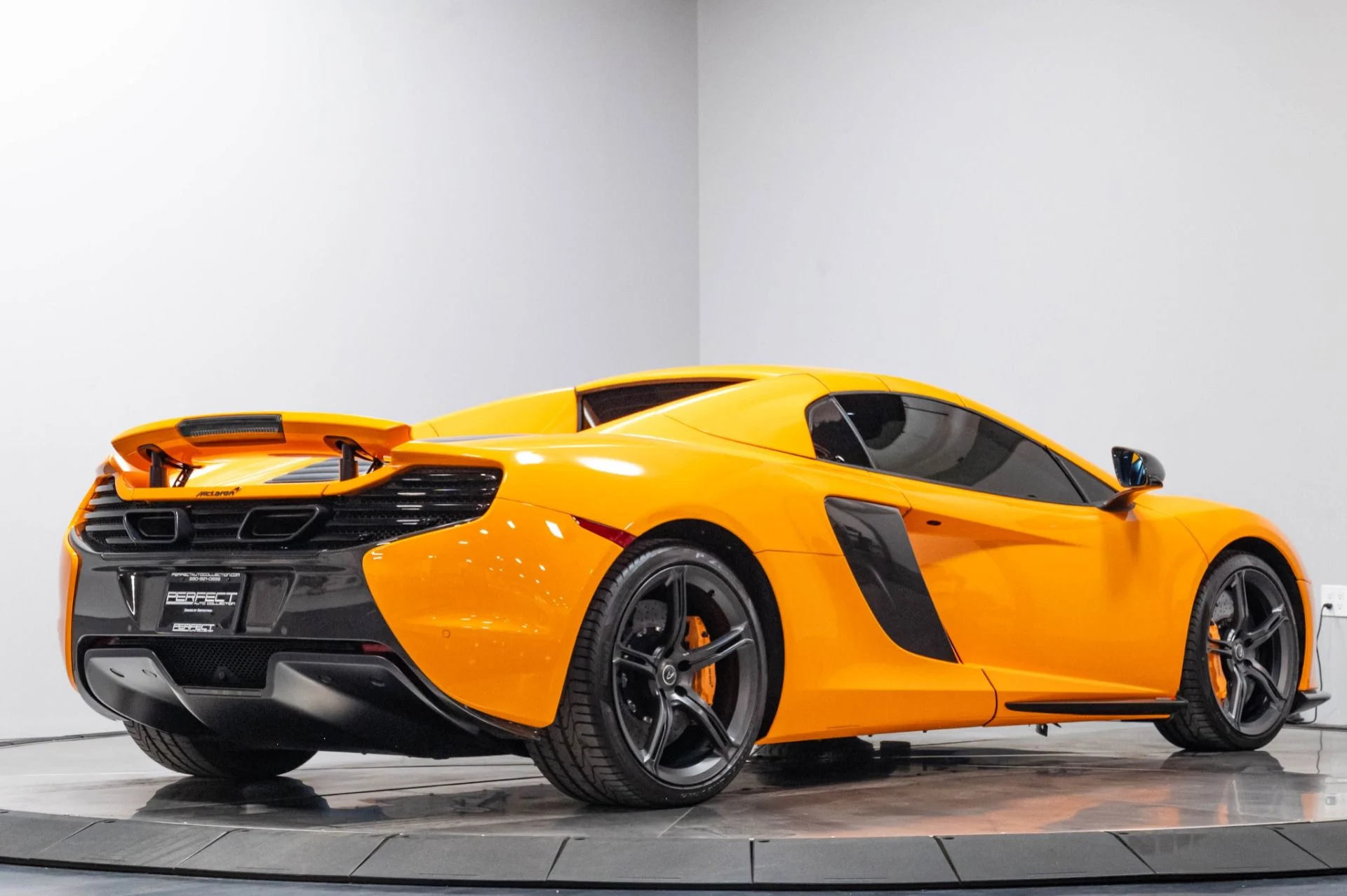 mph022_860286324_Used_2015_Mc_Laren_650_S_Spider_1784647983_3aecd49658