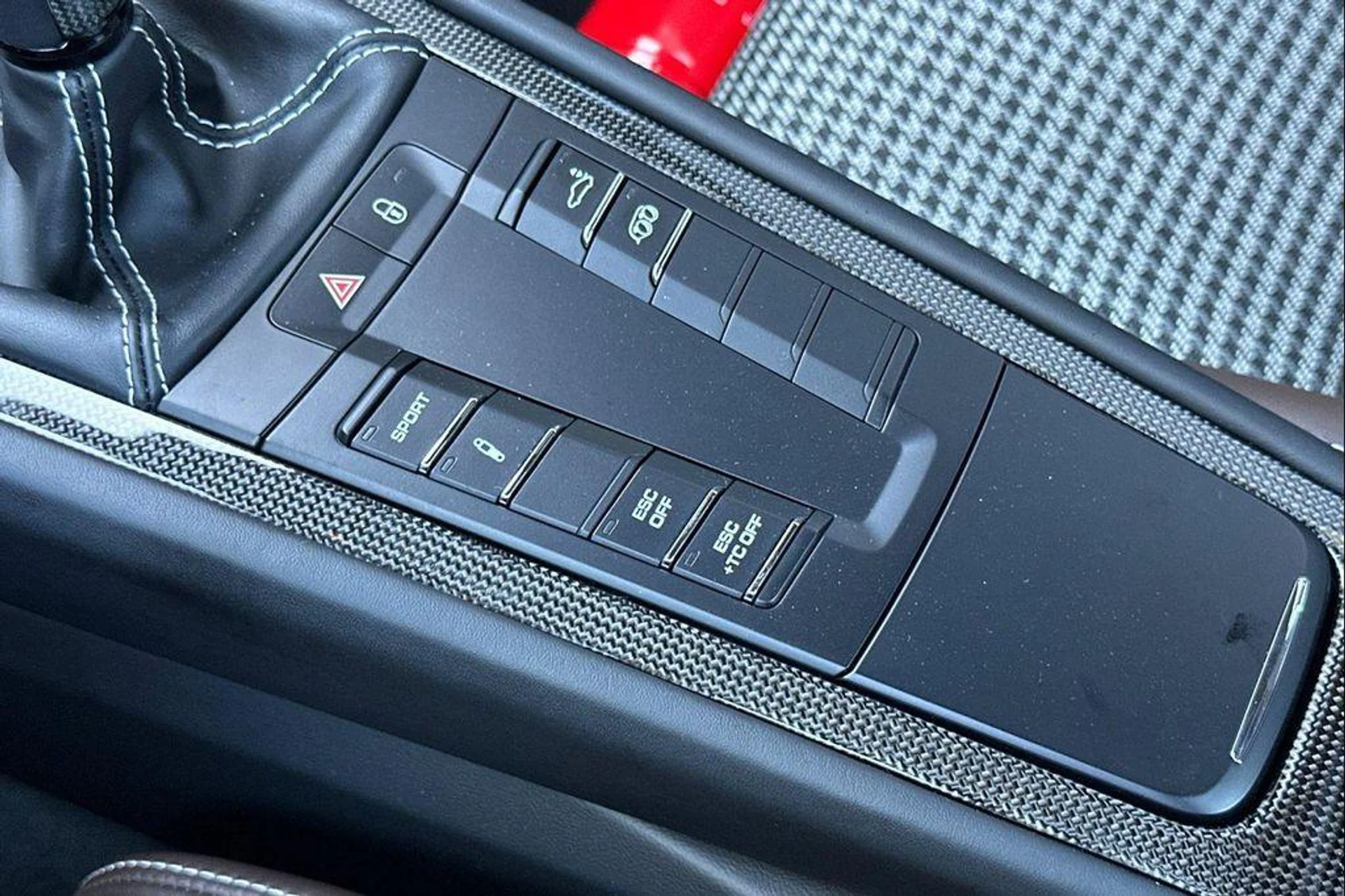 mph022_865821765_DDBNDAL_77_4aoo_LM_8_Wz9_YG_Vf_J4_Y_20de81614c