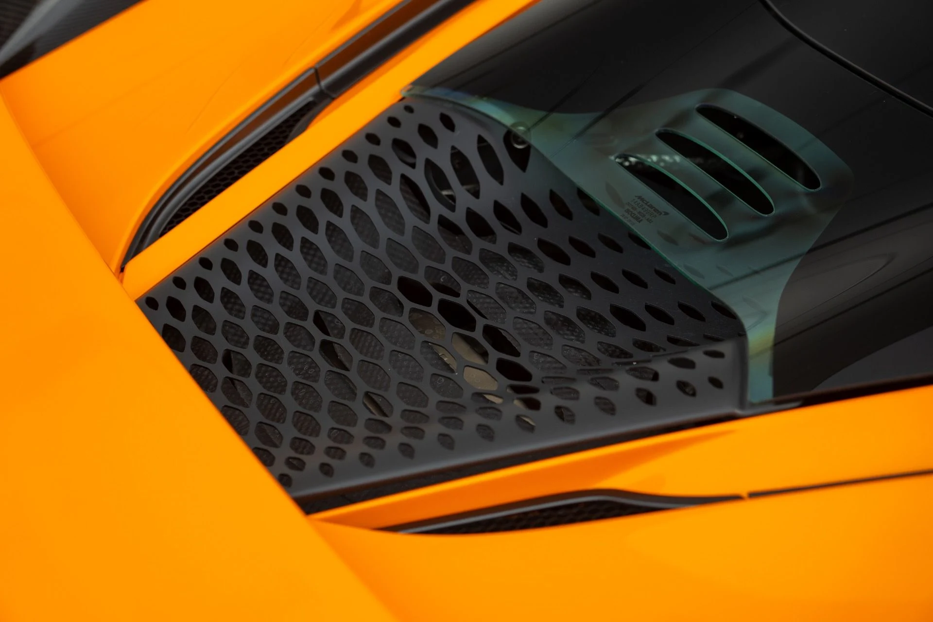 mph022_870852860_Used_2021_Mc_Laren_765_LT_1757087774_9287abe15e