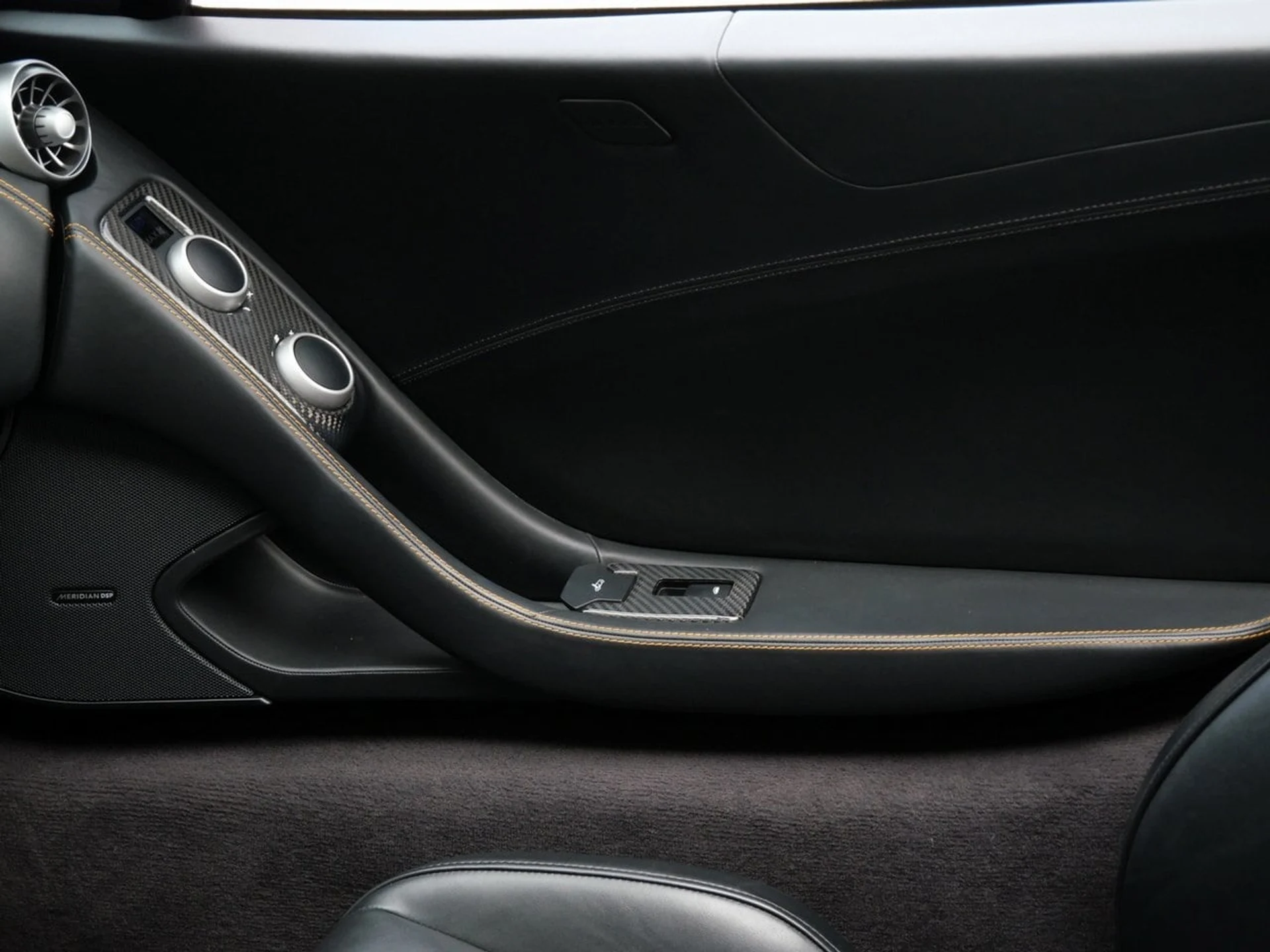 mph022_871060210_45c8899118c7a7737581e22628070341x_e97b8b14bf