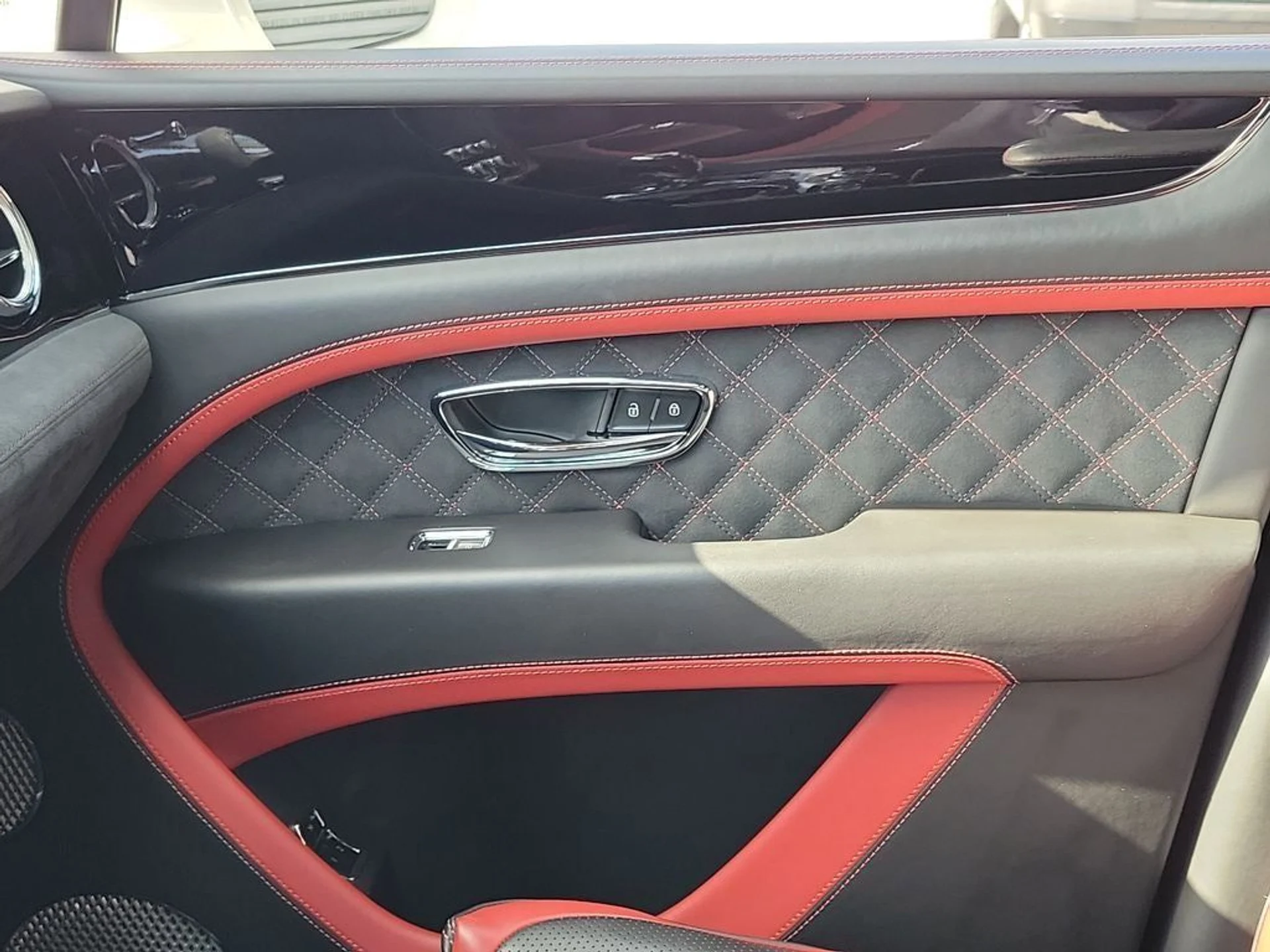 mph022_871417844_23_a4fd206e75