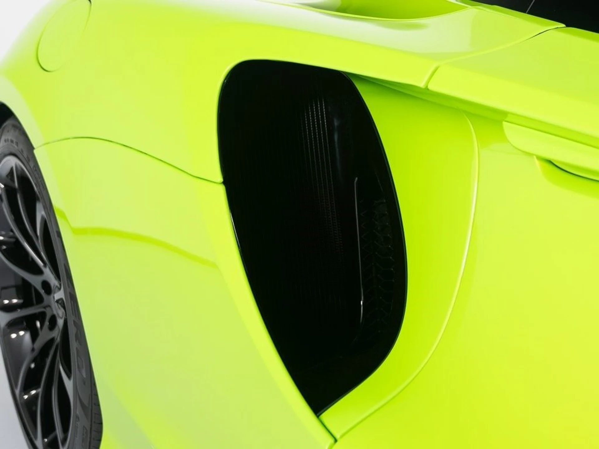 mph022_877101568_b35d1ddf31dd5156233a516cd8987ed6x_2b314b4e11