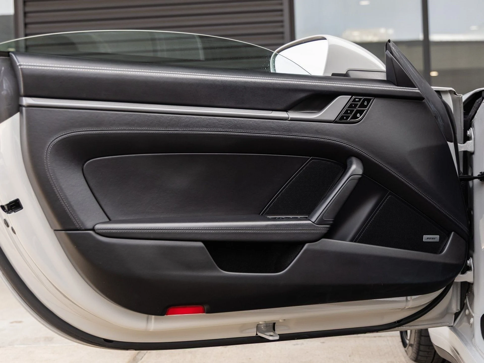 mph022_883682930_23_e779092019