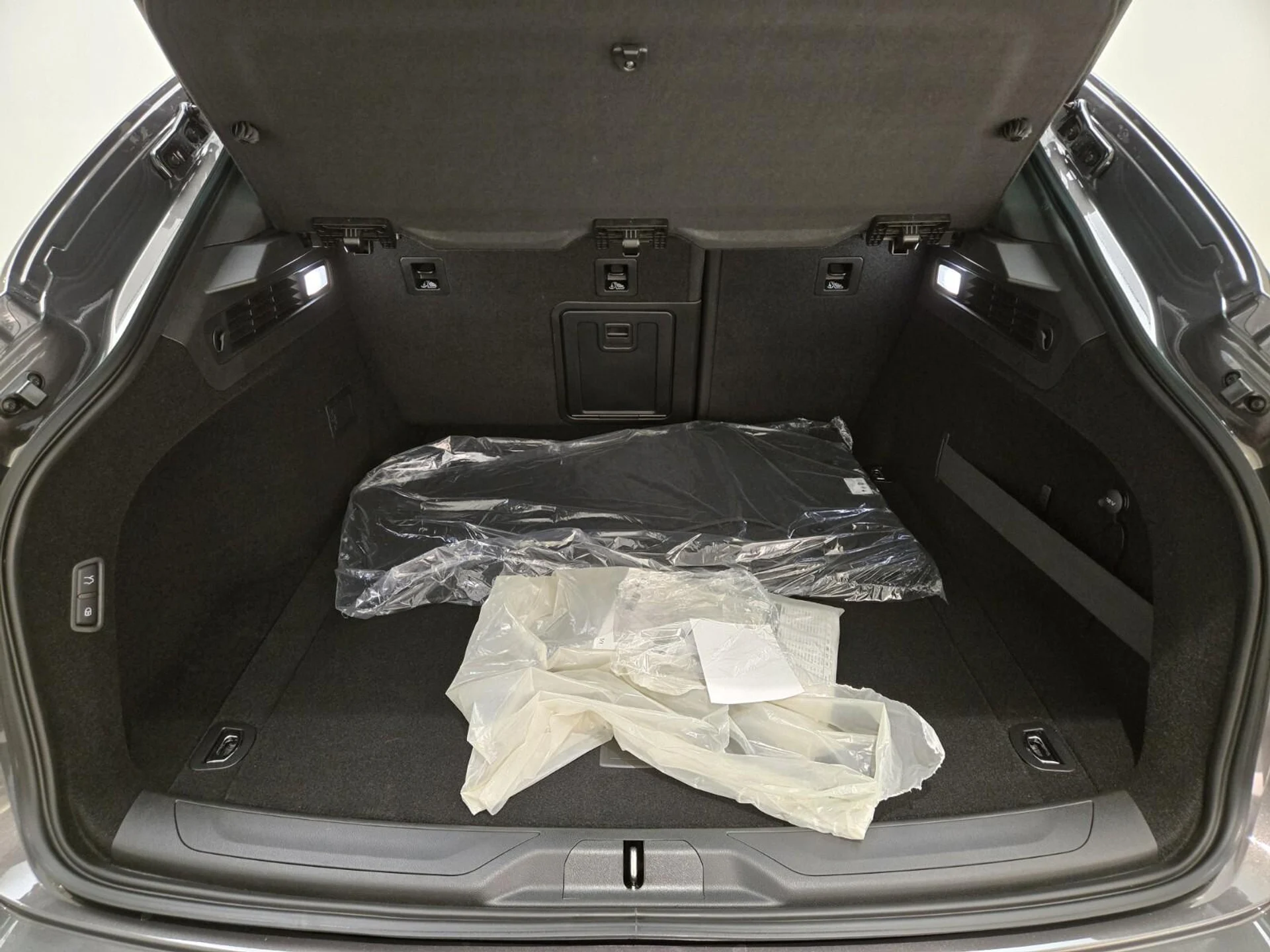 mph022_886559637_New_2024_Maserati_Levante_GT_1753161598_90264fc74f