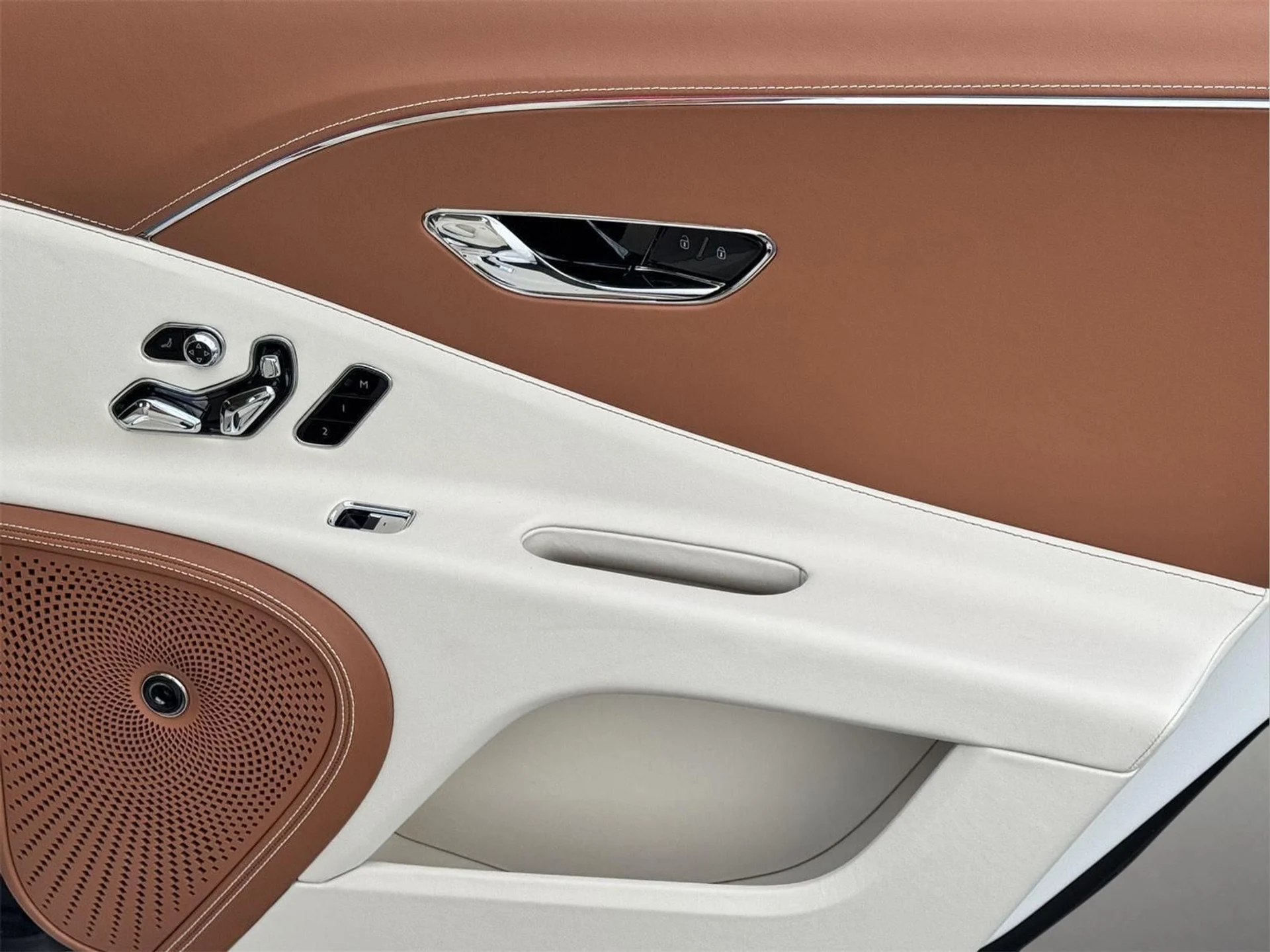 mph022_887038941_d18b2916855ab60a9838b34d5df3a401_3989119f09