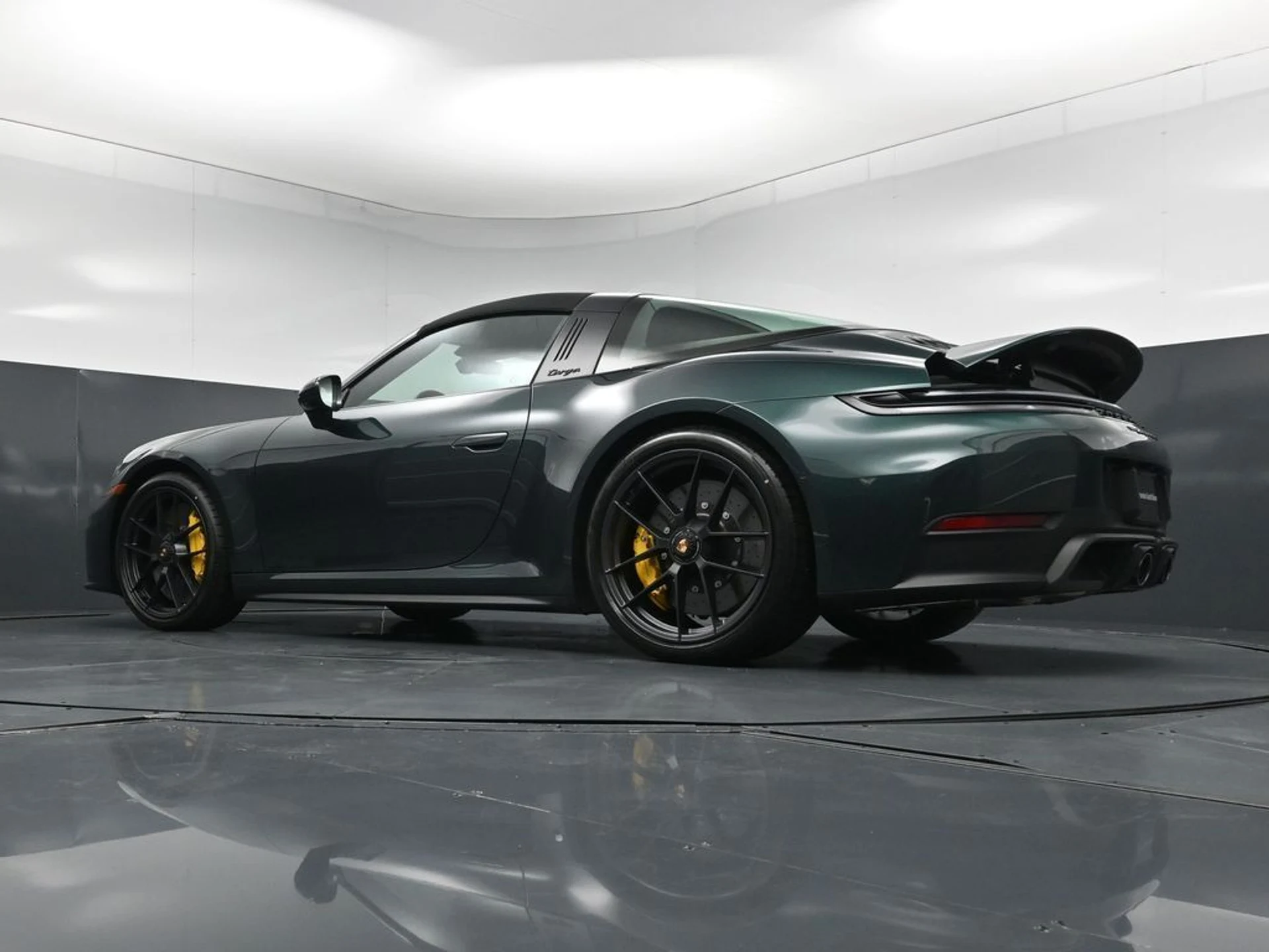 mph022_887196804_f0f1d4868e4d3aa27e3a4c4d7f00ea00x_c8bf4d49fb