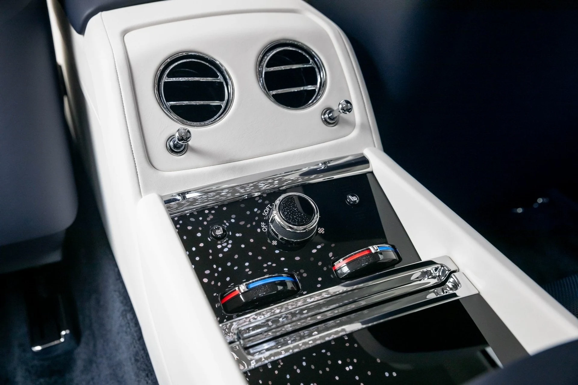 mph022_890207931_23_db0c728749