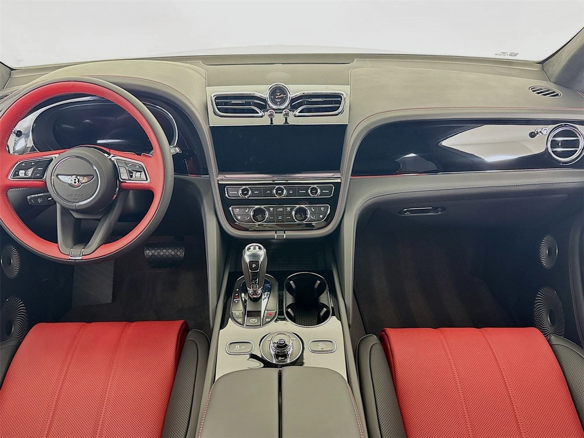 mph022_900772405_b66b646fe019952869ec7becbbdc6014x_541369e3d8