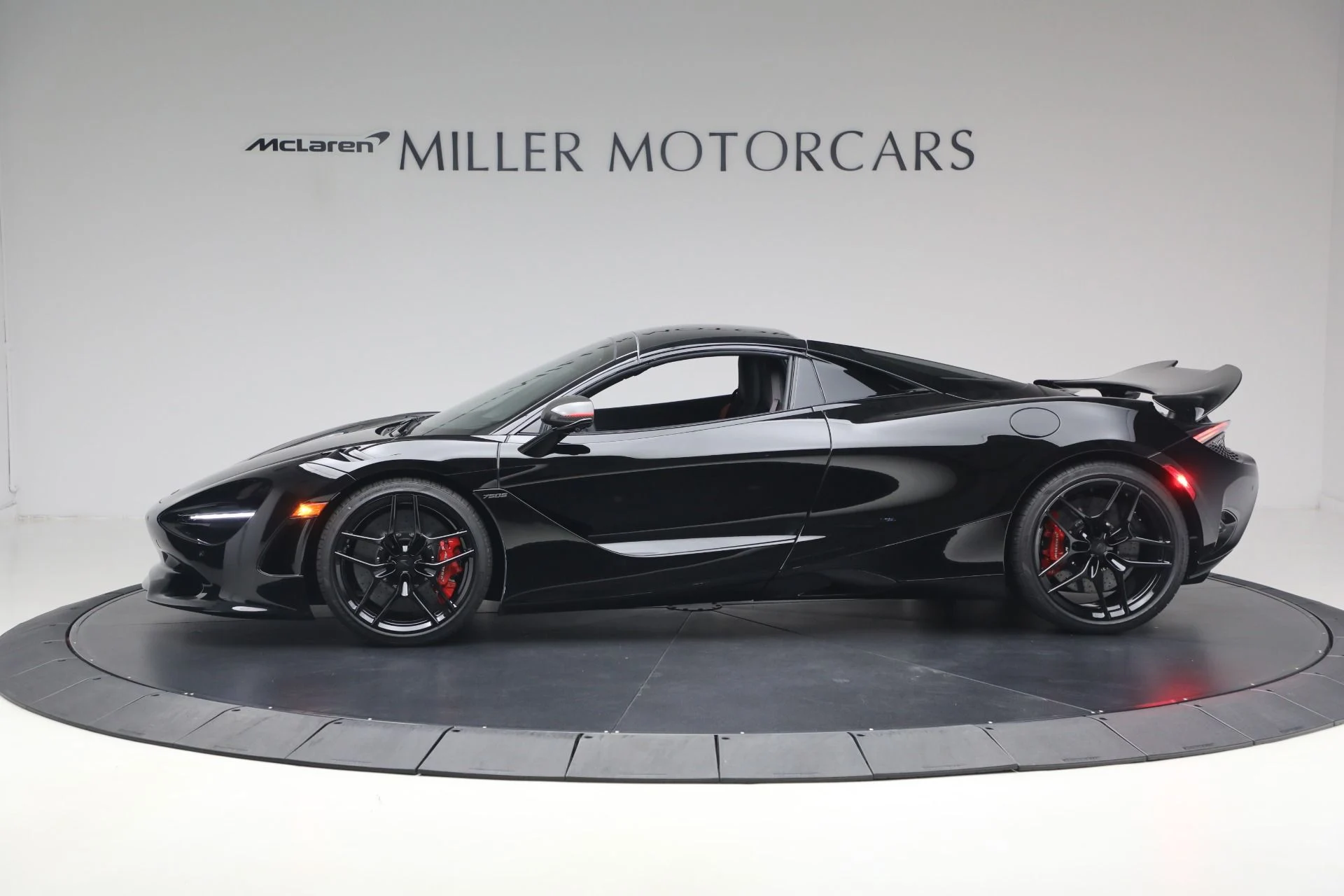 mph022_901700362_New_2027_Mc_Laren_750_S_Spider_Performance_03b69068e3