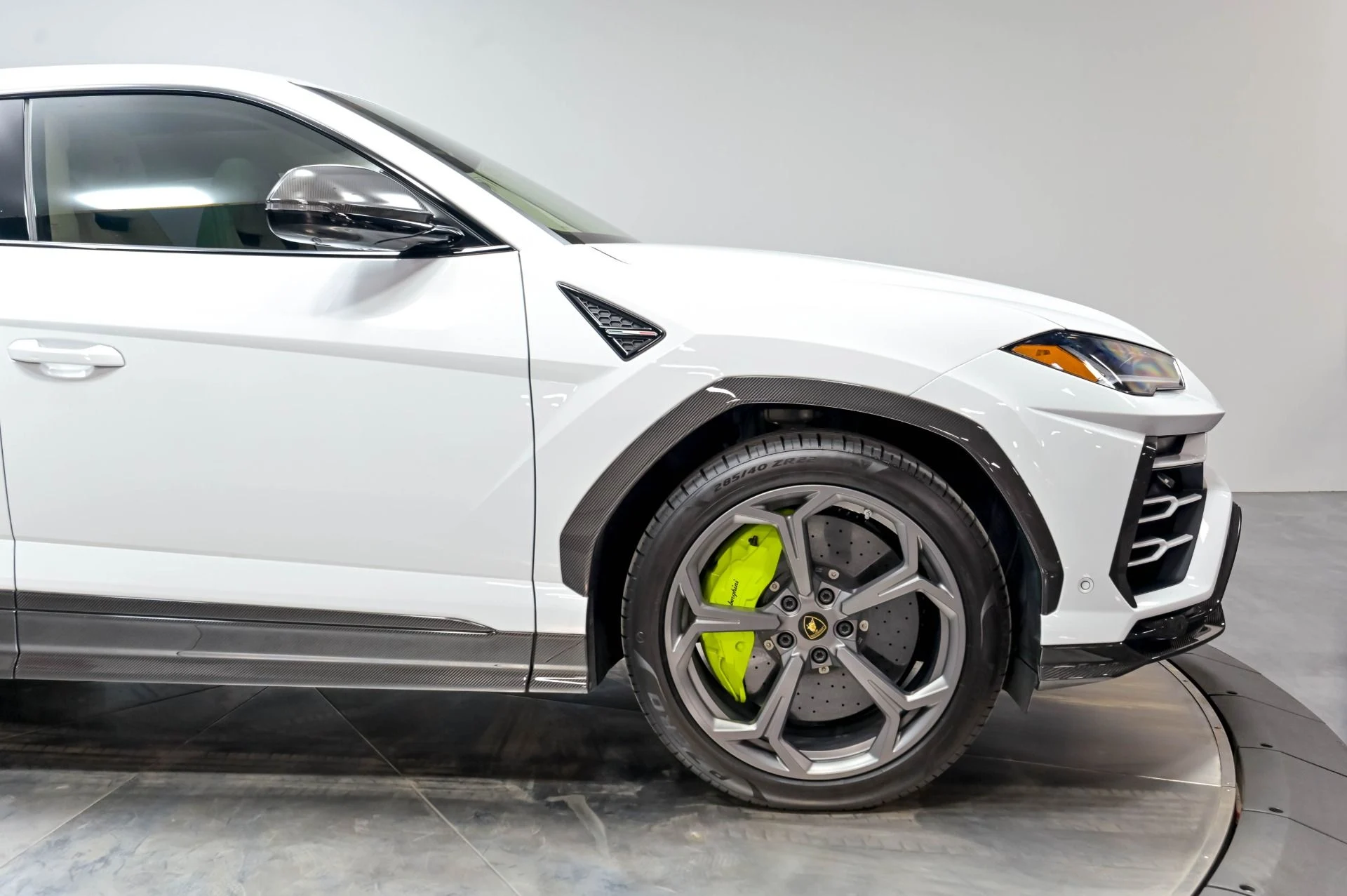 mph022_905174506_Used_2020_Lamborghini_Urus_1778528583_38023bb621