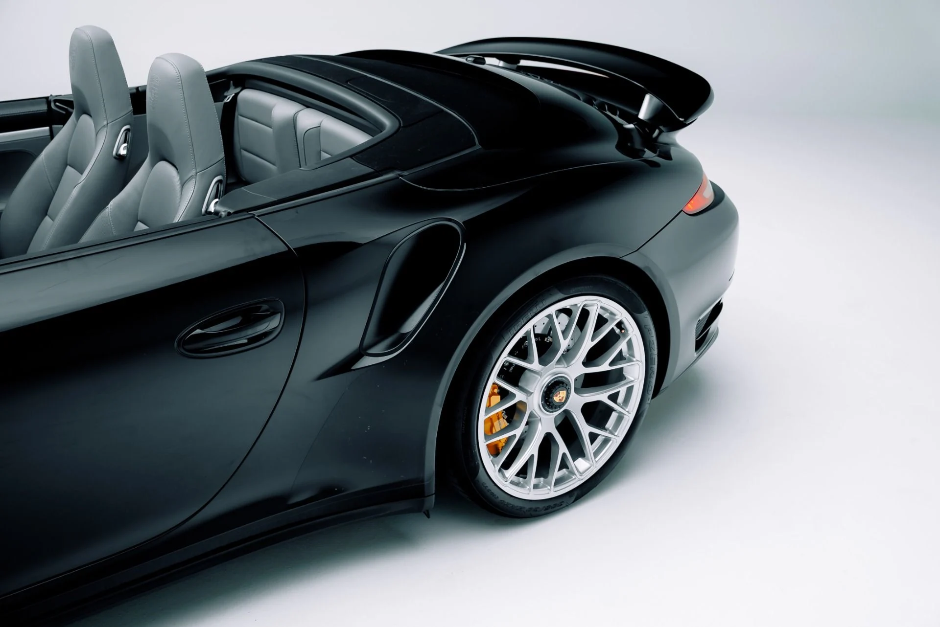 mph022_905593936_Used_2014_Porsche_911_Turbo_S_1764615222_567874ab2e