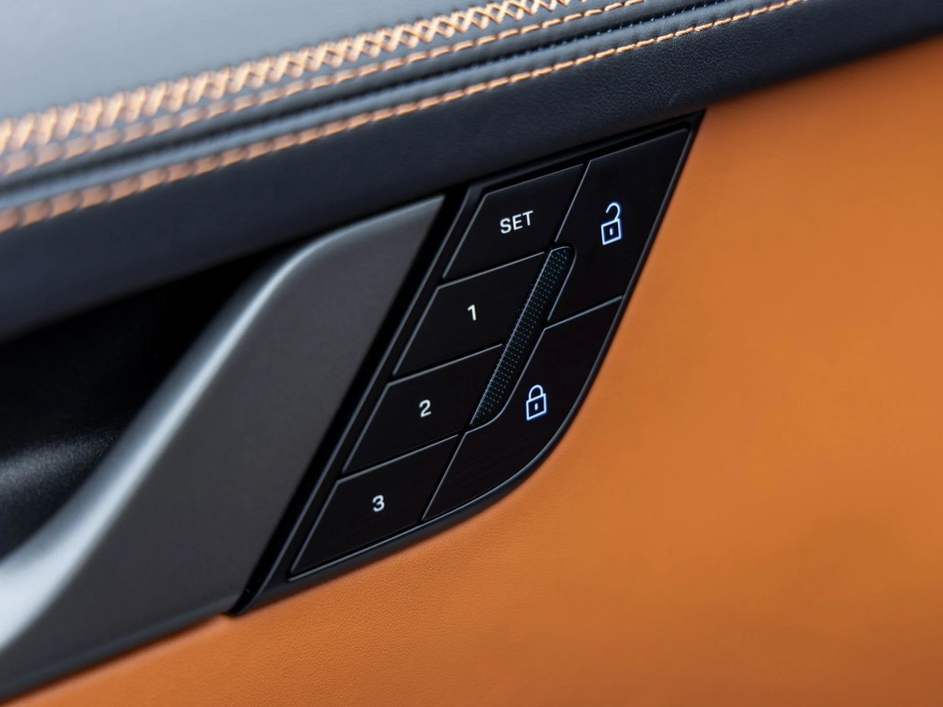 mph022_905646108_23_934b66e0b9