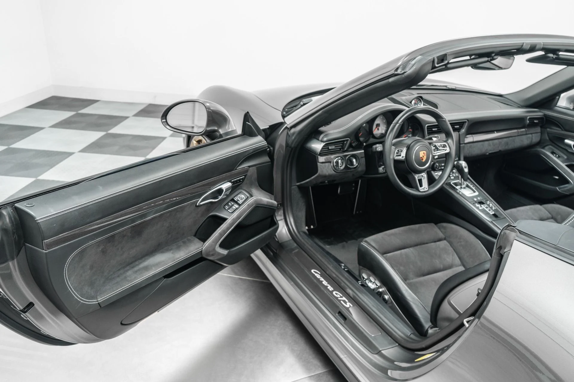 mph022_912969659_Used_2019_Porsche_911_Carrera_GTS_Premium_Package_Plus_18_Way_Adaptive_Sports_Seats_1777924889_b4ed82c146