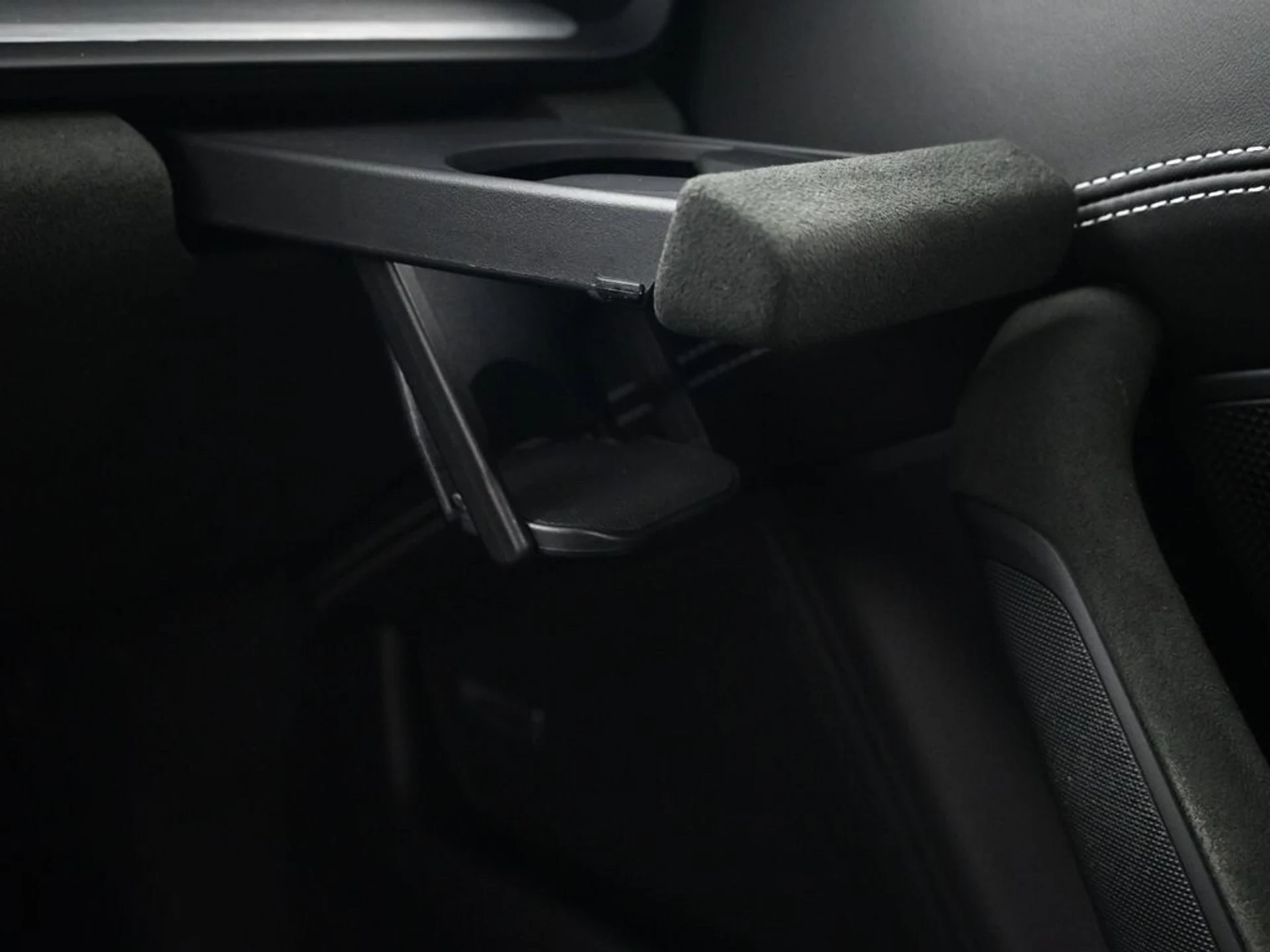 mph022_914349503_e5b9461553443c2ec9b0792758bbec84x_7f9c7fa136