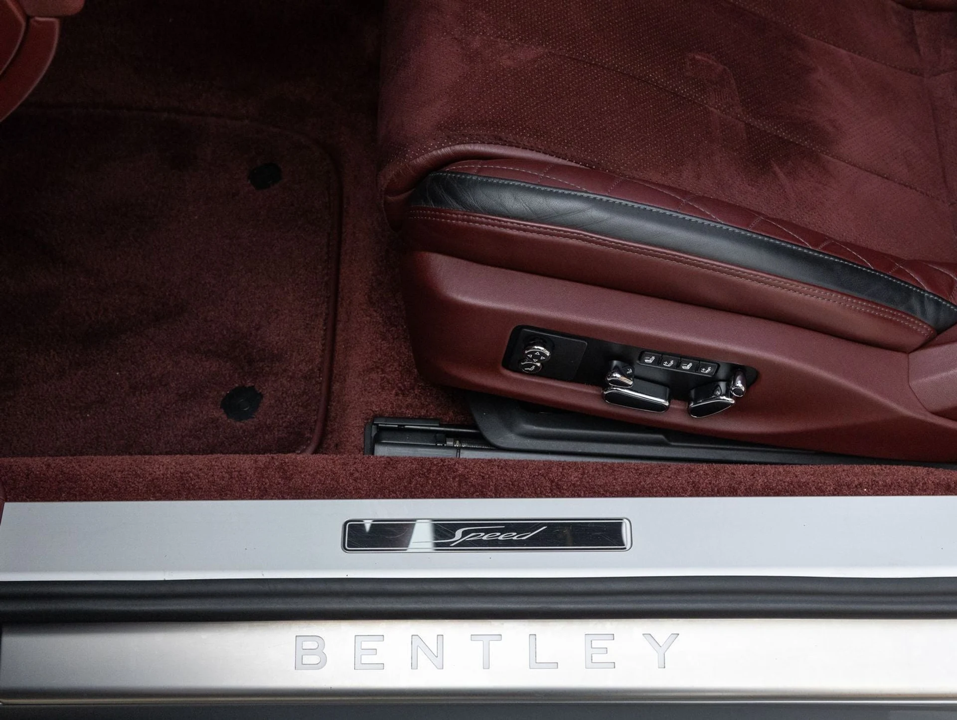 mph022_916589627_23_be97446c57