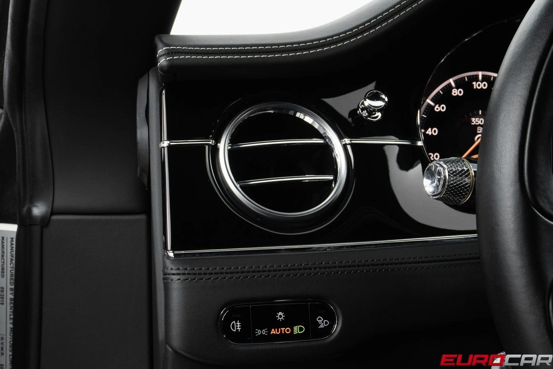 mph022_916846139_image_23_9247b7b6bf