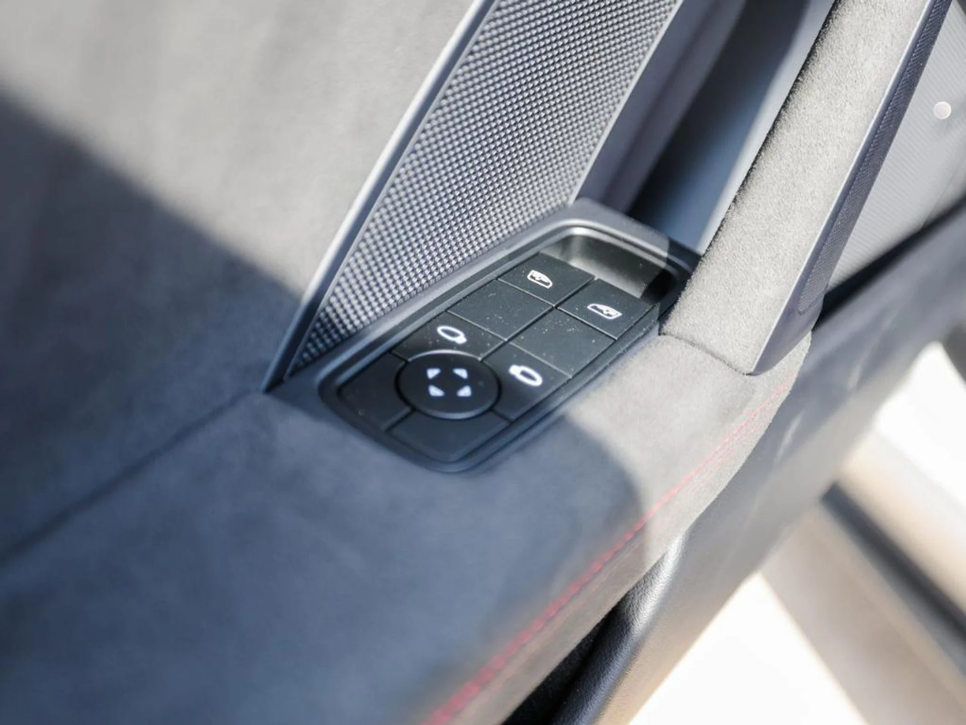 mph022_9201053_EDU_55_Ah_Lpji_C9892ftq4_VC_Dr_Dr4_7a91c8bd8e