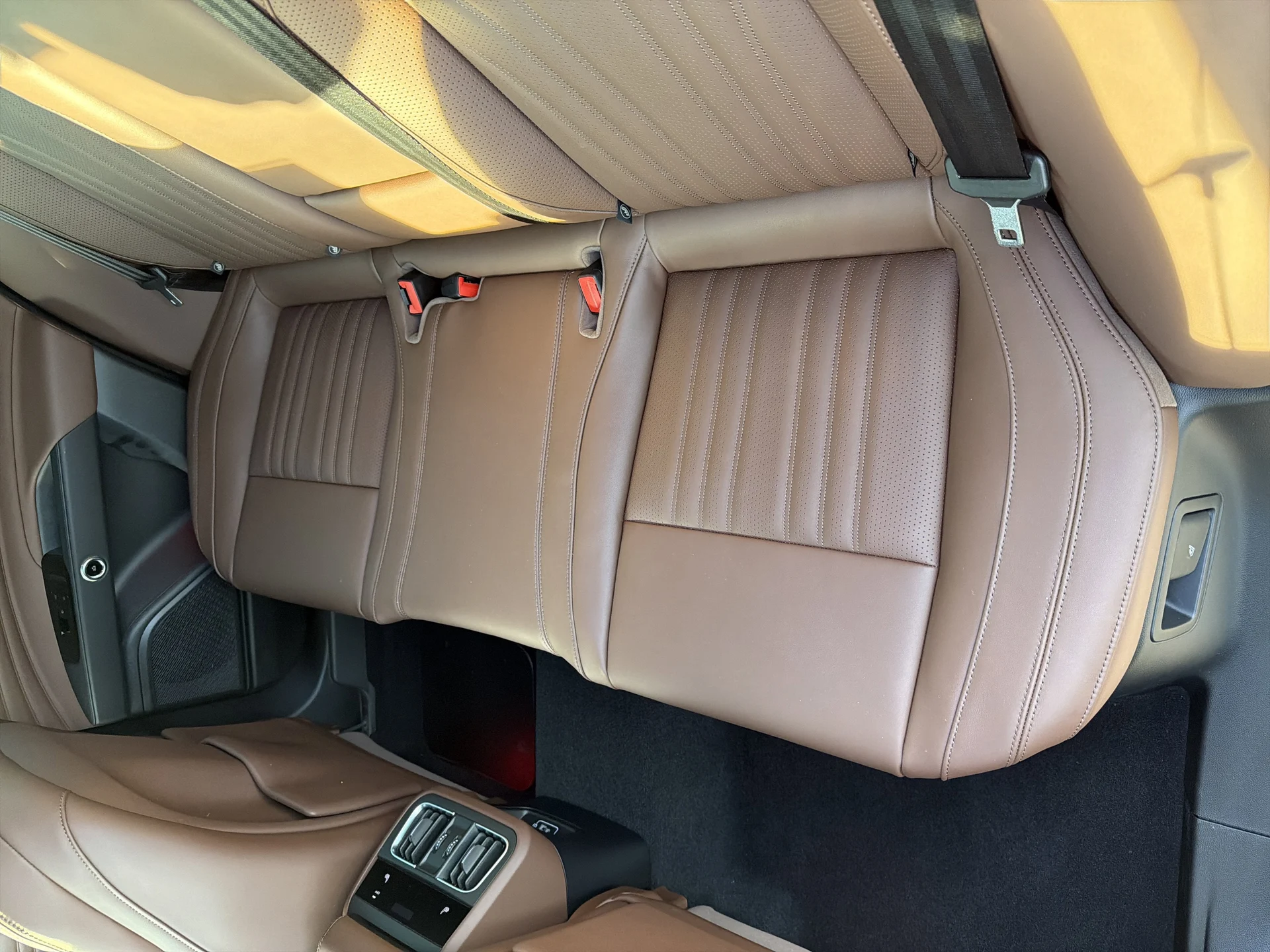 mph022_921150833_23_50d35cfe9e