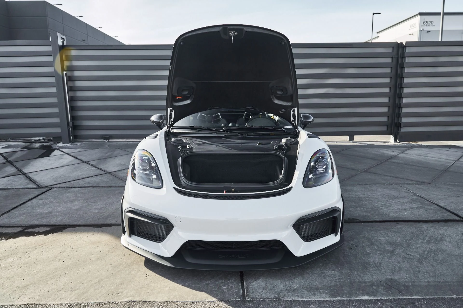 mph022_927959128_Used_2024_Porsche_718_Cayman_GT_4_RS_1766514163_21a443c5dd