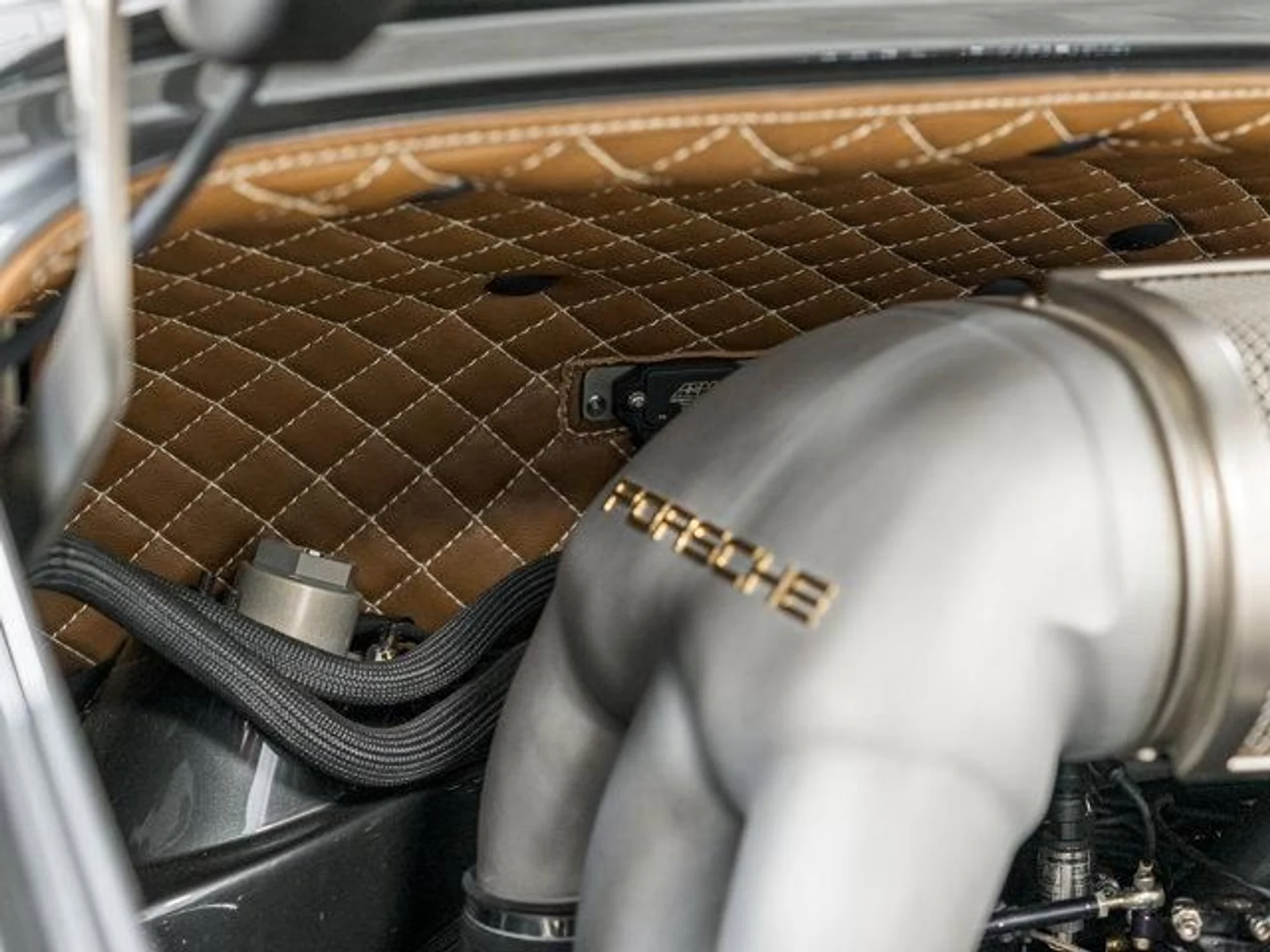 mph022_929632878_9_J_Ps_I_Uxh_DJDCU_7_K1k_S_Rqo_R4_Uw_f398656272