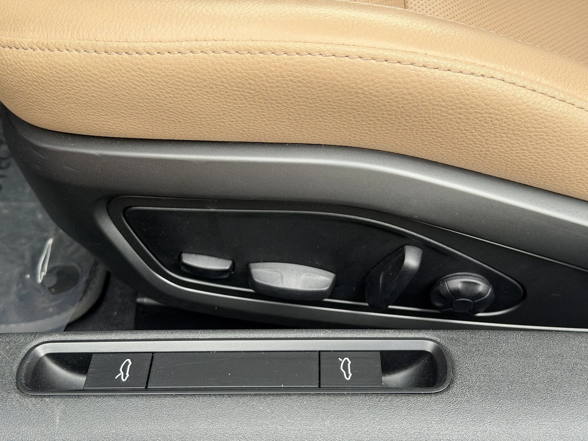 mph022_93173374_4588fbde3e1672254992339f381e548fx_9978b78645