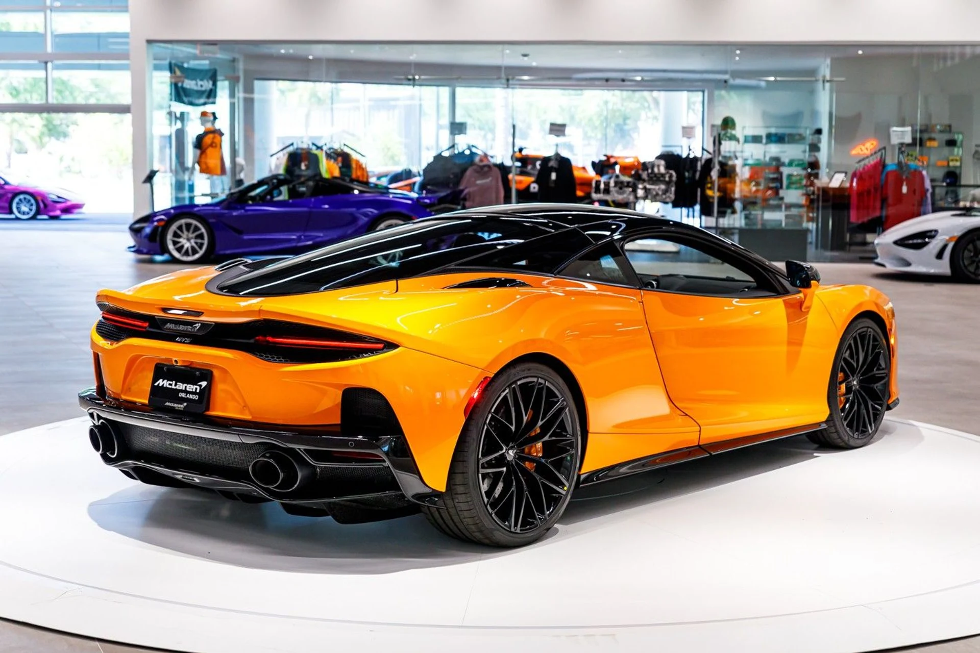 mph022_932813095_671_p23_l_89136c2746