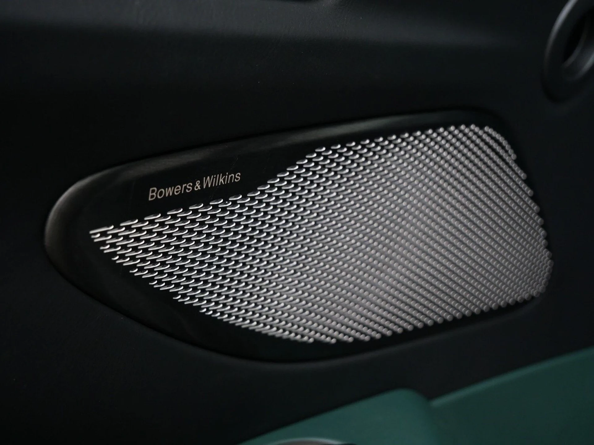 mph022_934775079_94adf53b4232bc083faf3ffd96694772x_4d0fdc015d