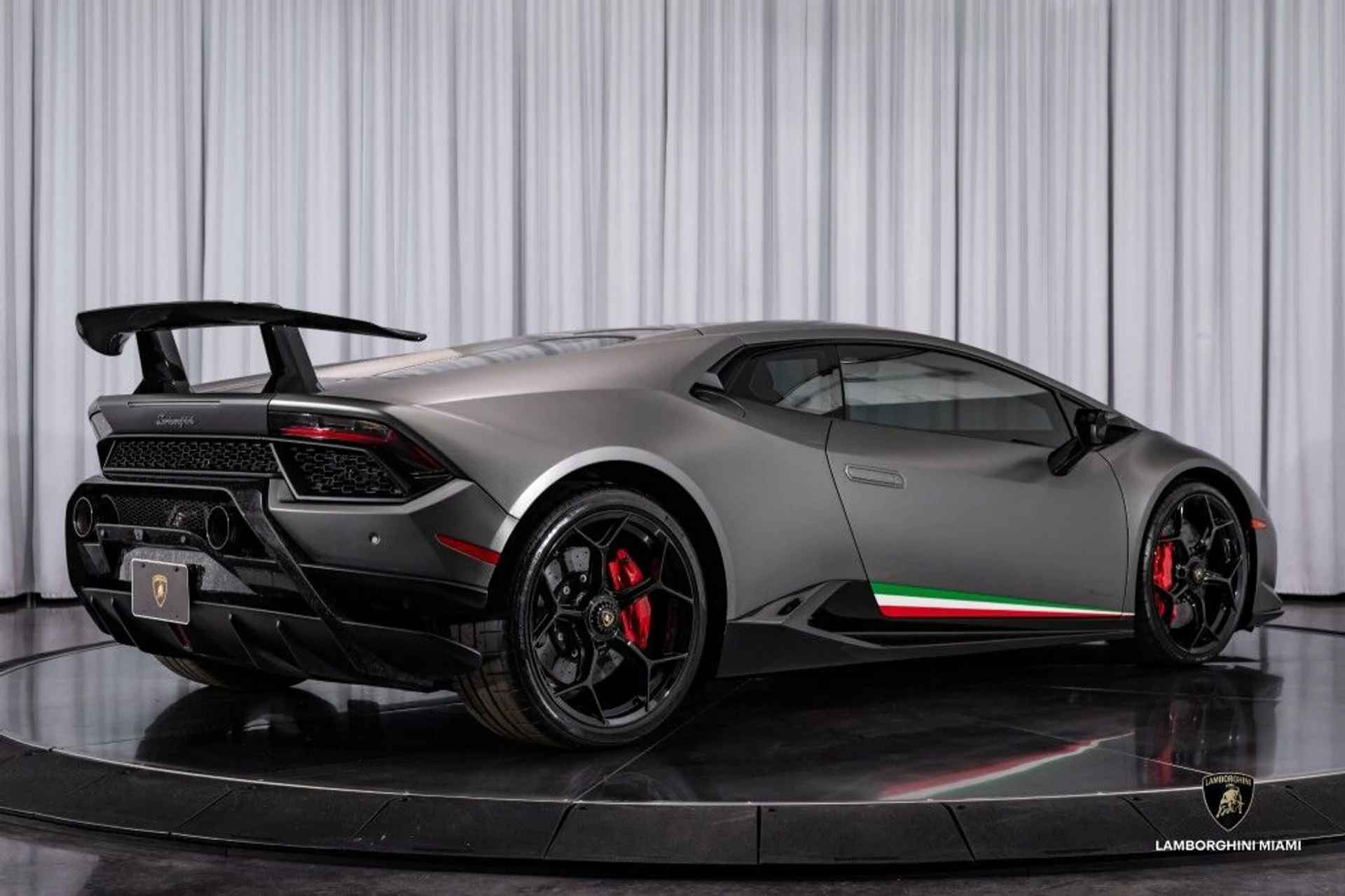 mph022_935585956_c8d0eceaccebc83a2f8b1184cdc8fae4_fbd381a997