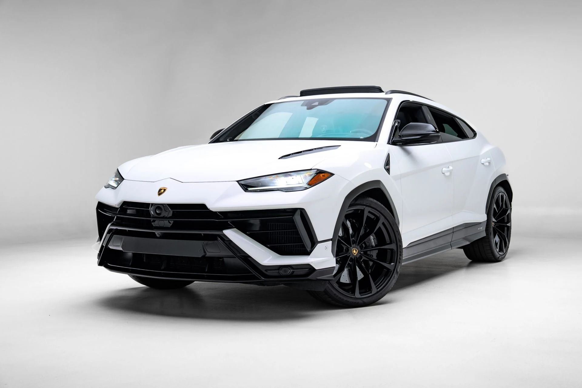 mph022_943002226_Used_2023_Lamborghini_Urus_S_1776203789_7cdfdfadb8