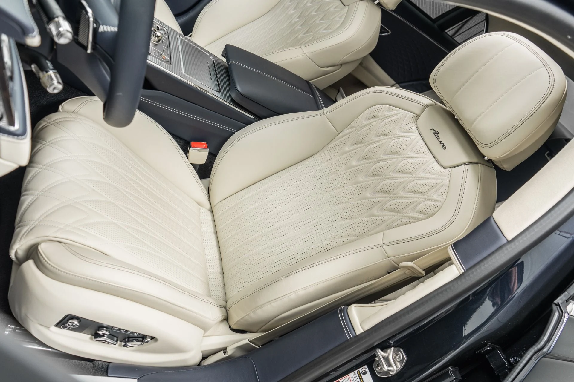 mph022_947452434_Used_2026_Bentley_Flying_Spur_Azure_Bang_and_Olufsen_Audio_Mulliner_Driving_Specification_1778702450_6642e3e384