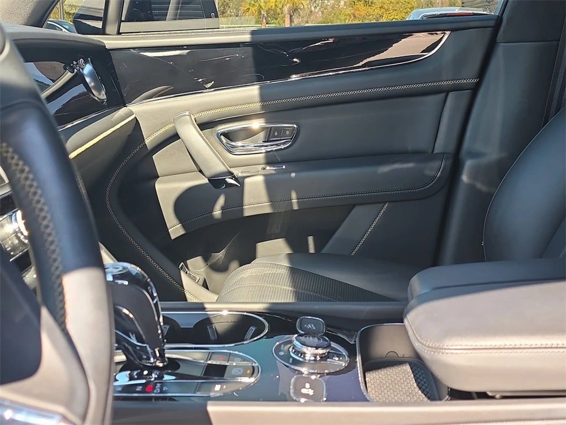 mph022_949627935_23_53c6f73bfa