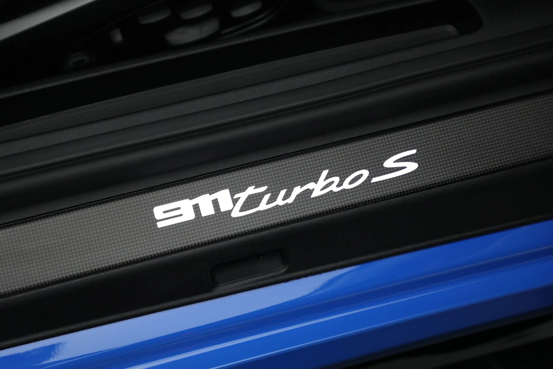 mph022_951332813_Used_2022_Porsche_911_Turbo_S_1773502878_50b9157080