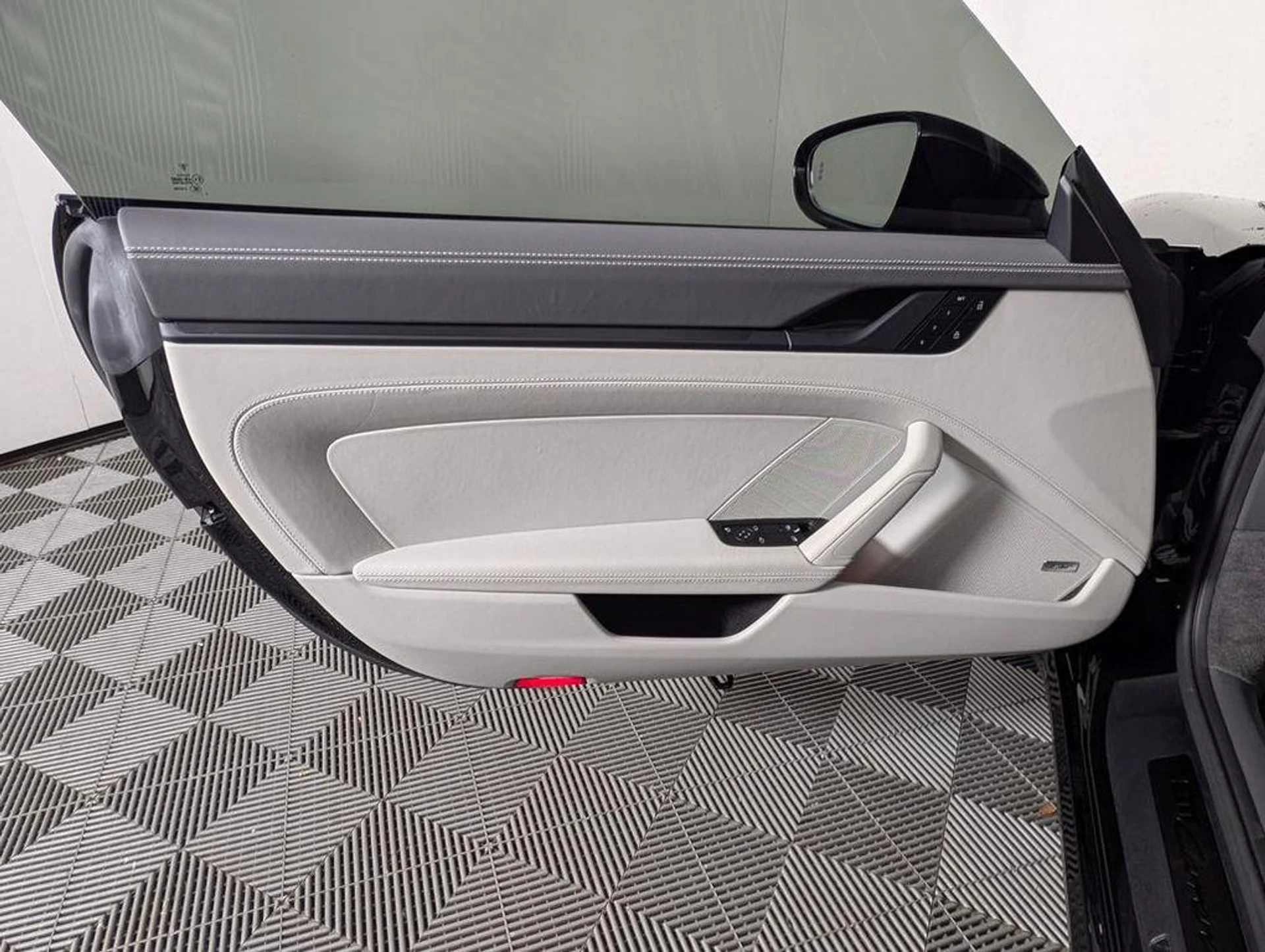 mph022_954891548_6g_O_Ys_T7vf_Il_ZZ_Gbk4_Dr_Zi_HNKJOU_046a22ef4f