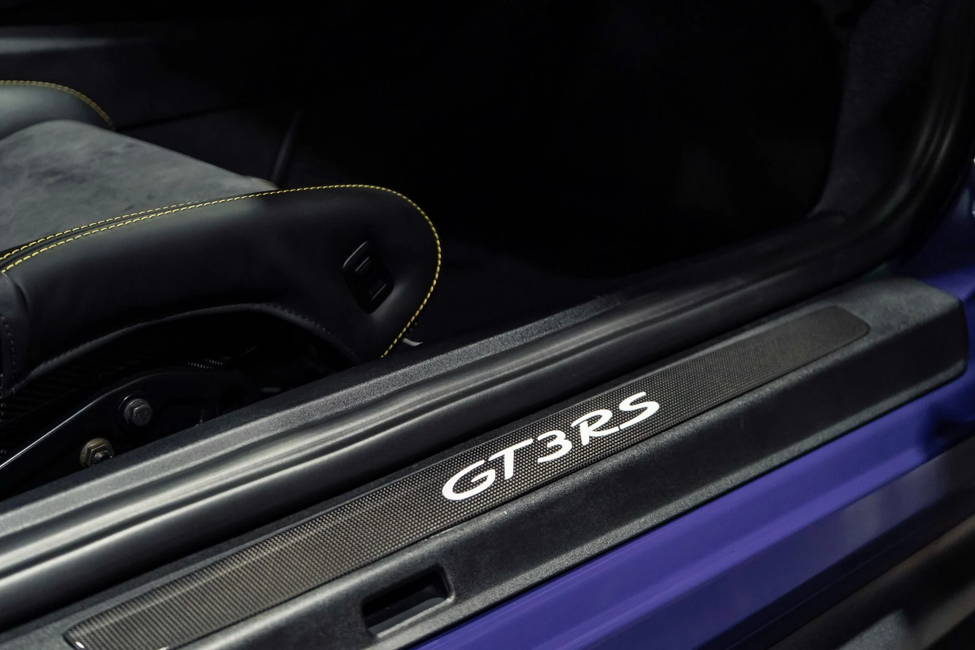 mph022_955377423_Used_2016_Porsche_911_GT_3_RS_1772644553_2992a798aa