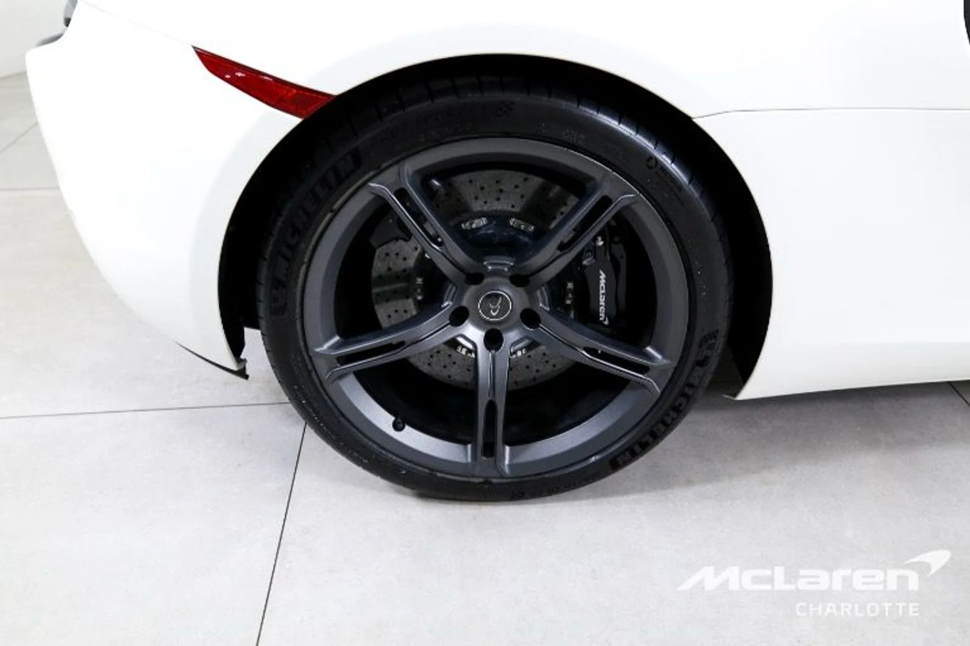 mph022_955579649_Used_2015_Mc_Laren_650_S_Spider_d4310a8516