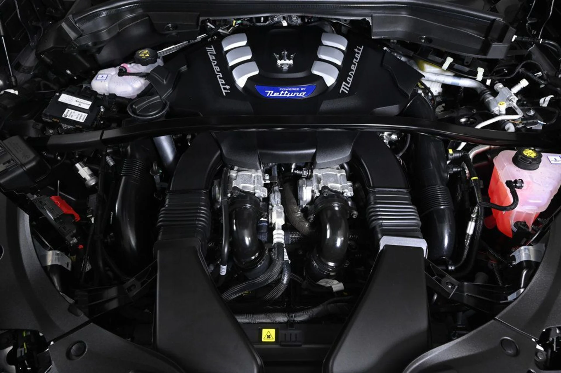 mph022_956609465_new_2026_maserati_grecale_modena_11350_22970929_22_1024_0e9703bf11