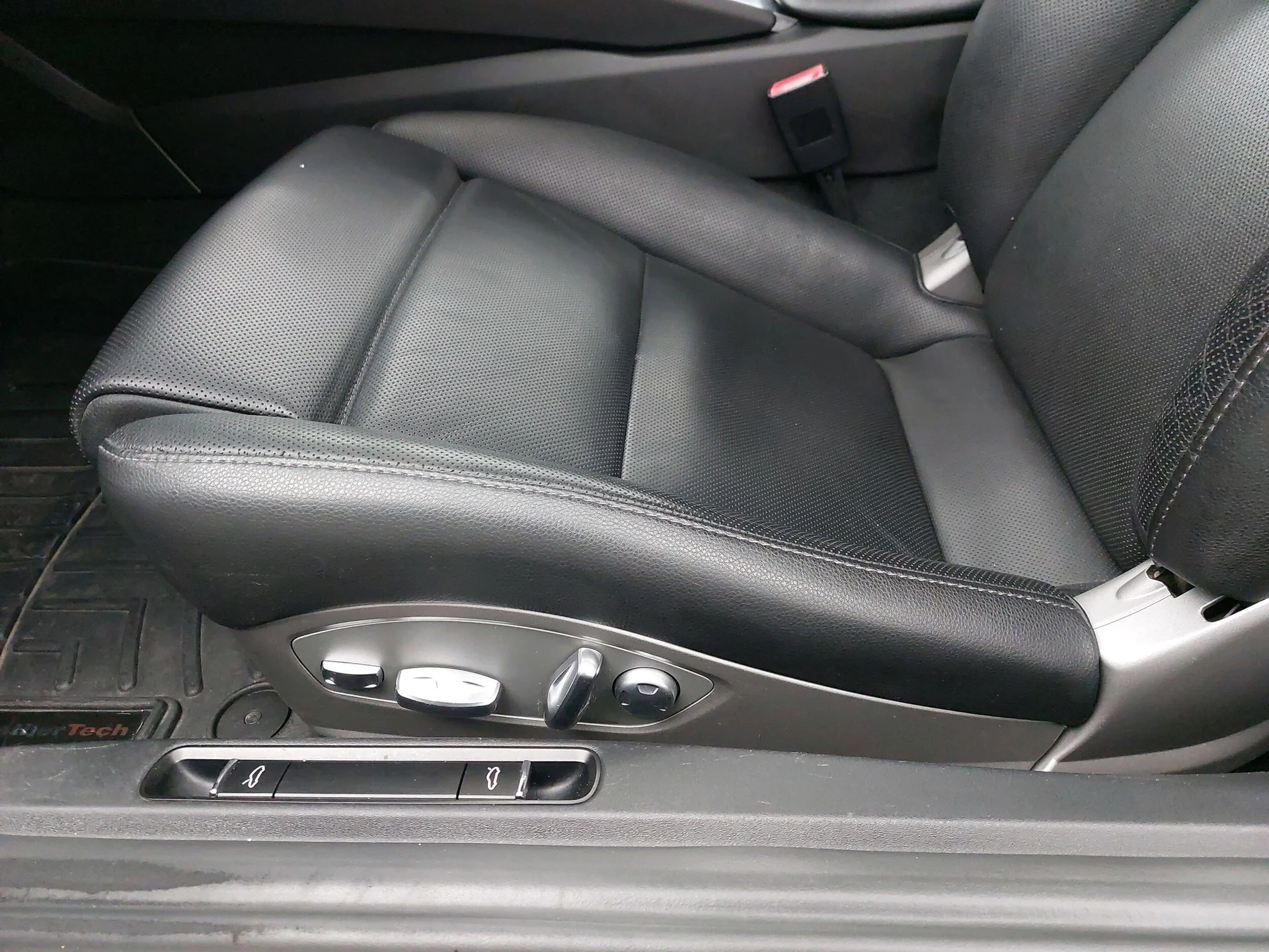 mph022_956685369_50c7ee35a8c57fec66d6d894164f7412x_f6fb576200