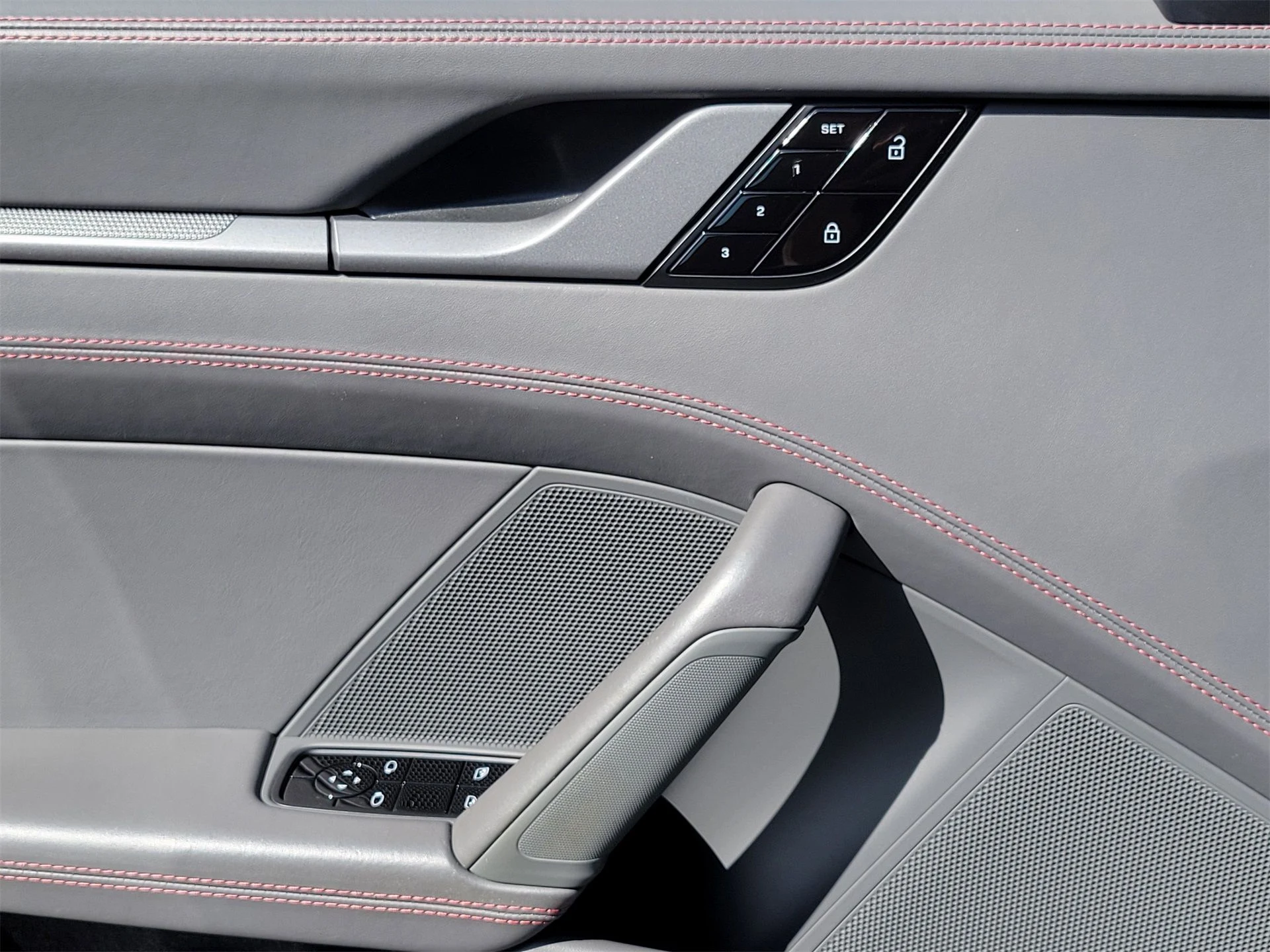 mph022_960755159_861d29539a7759b434df5e74246207c4_29c1217811