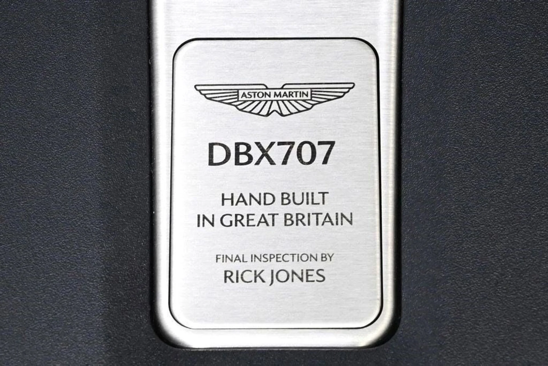 mph022_96410231_new_2025_aston_martin_dbx_707awd_11350_22854661_22_1024_8da7172e7d