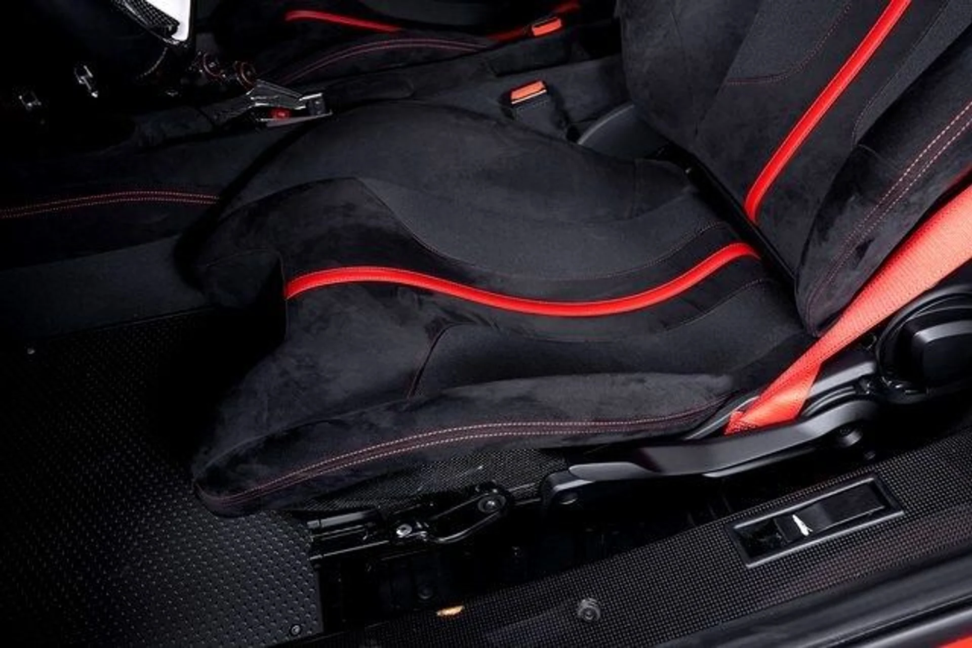 mph022_966521475_ca0df11a2335550442a713154a016b33x_8ce87849e1