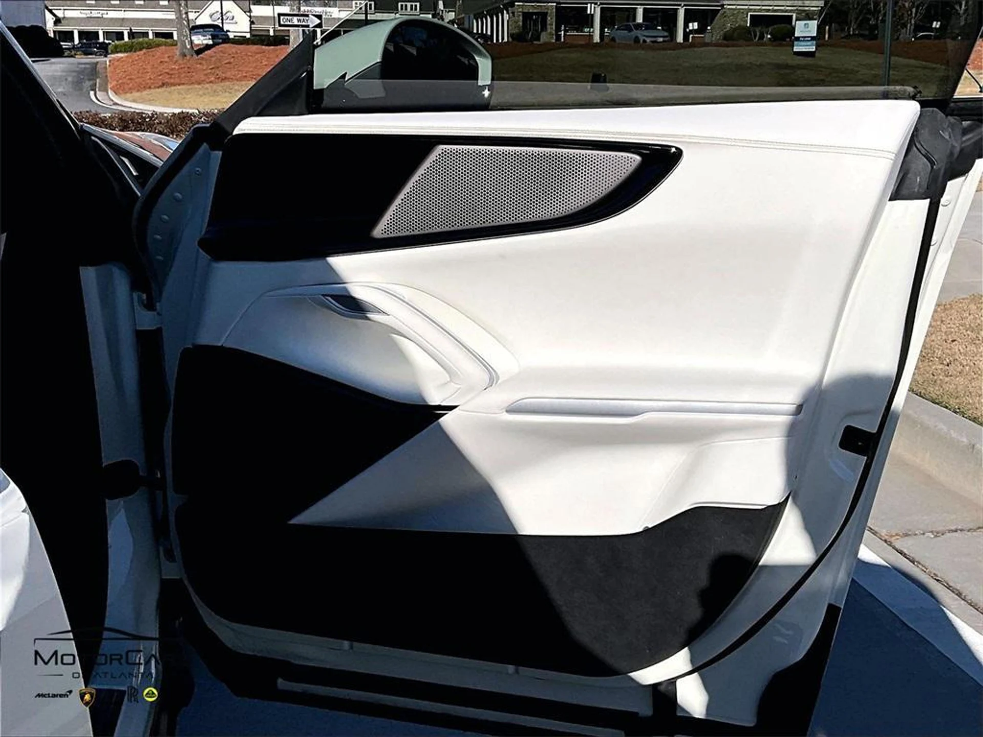 mph022_968033719_sux4_M_Ys_C8u1kmz_G06x_Q3s_Z4_g_2800cea01f